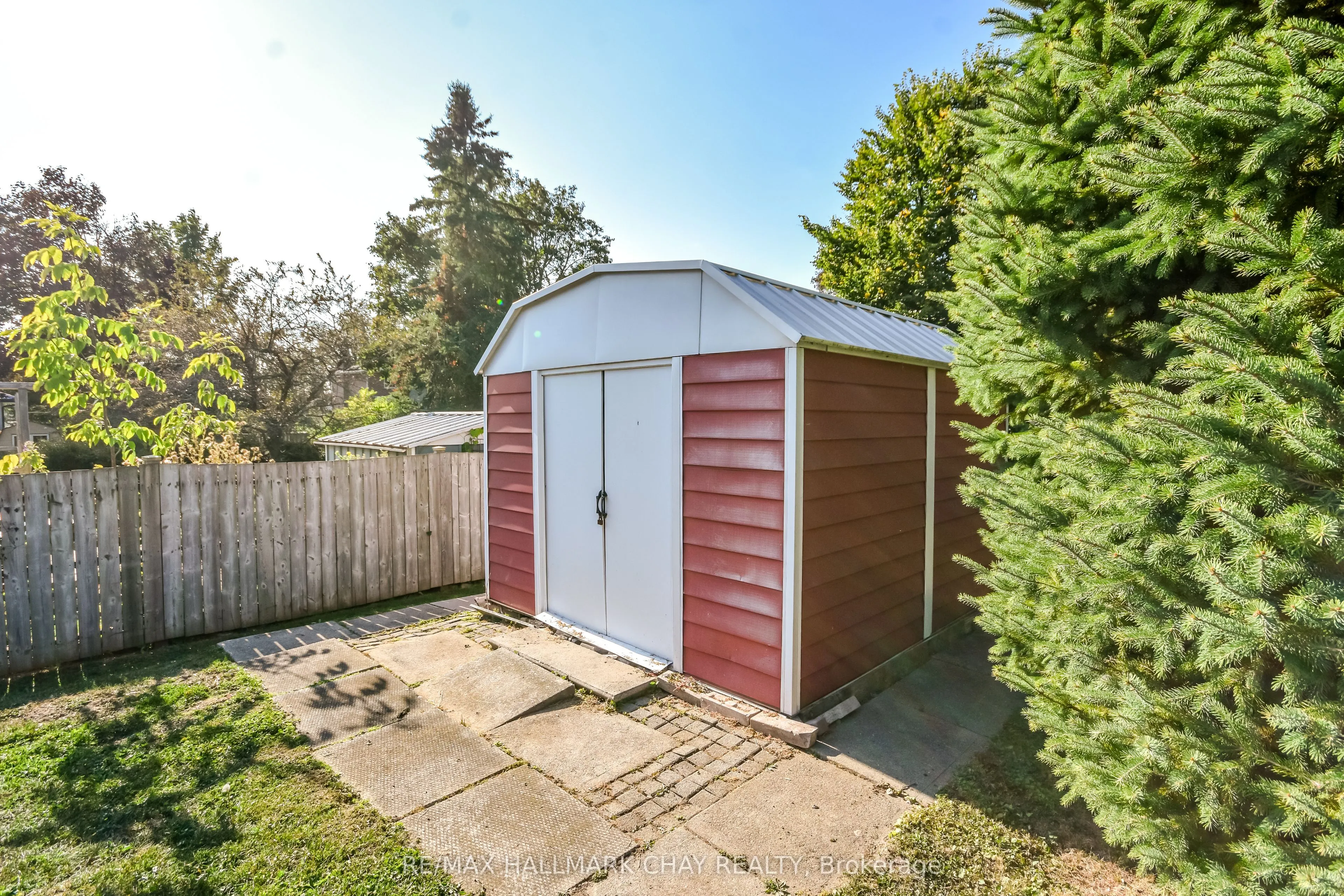 266 Grove Street E