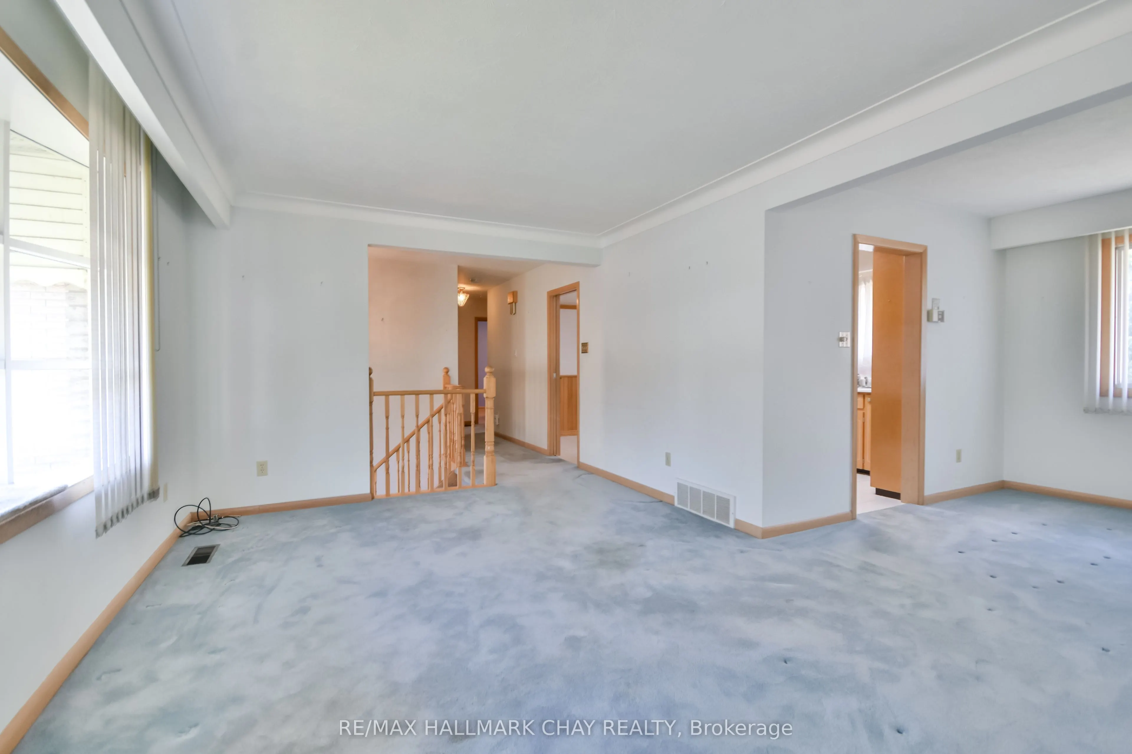 266 Grove Street E