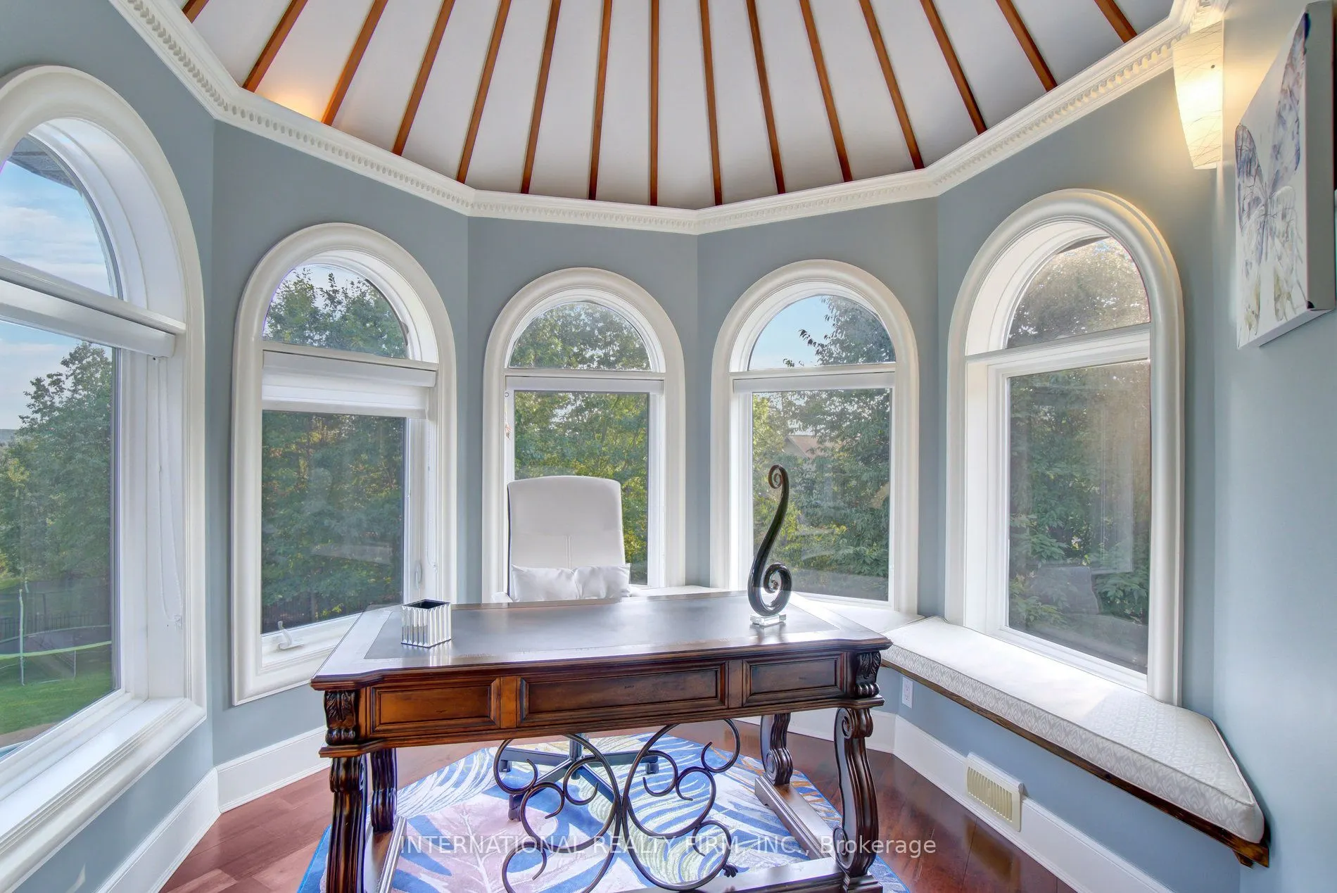 6 Pinehurst Lane