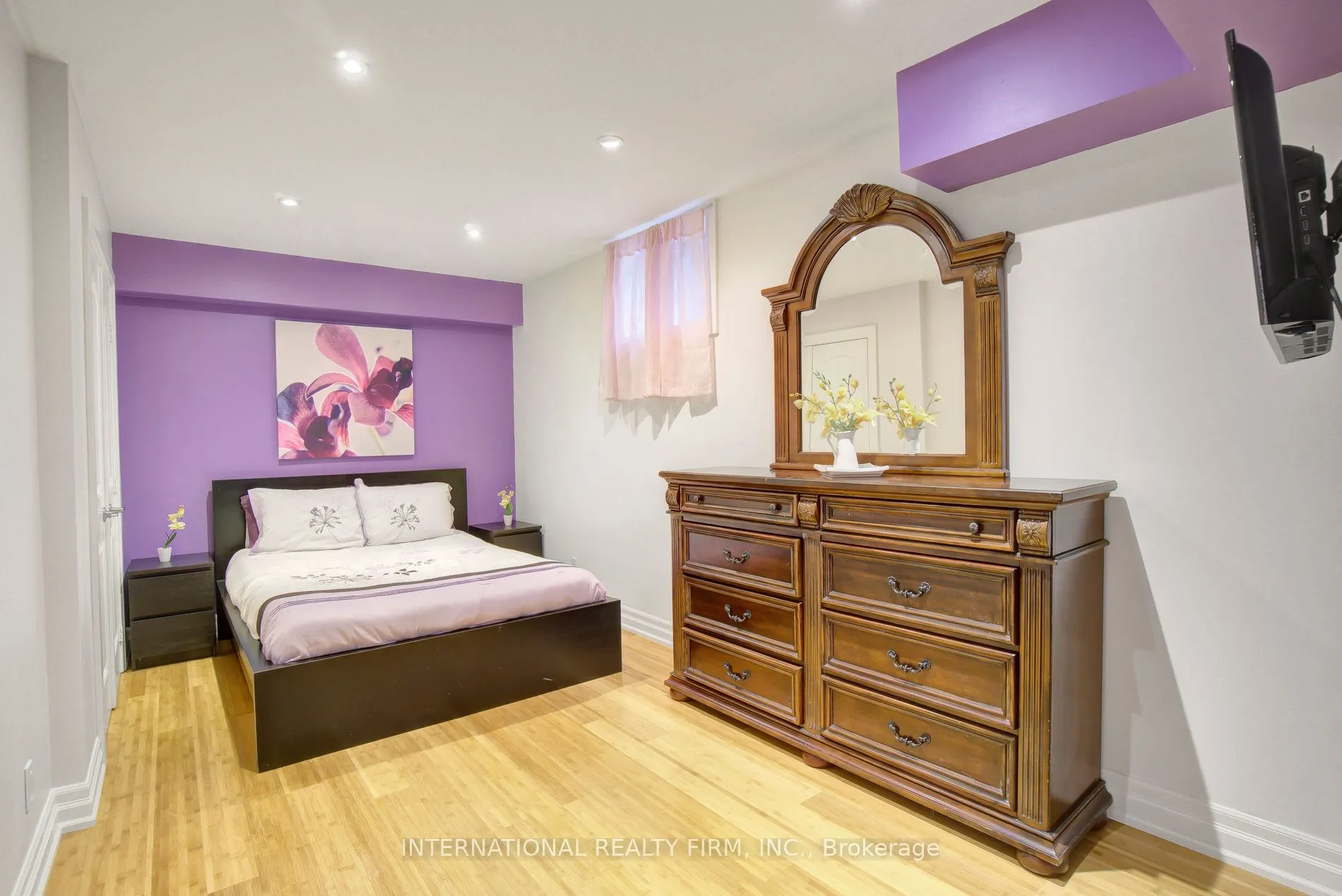 6 Pinehurst Lane