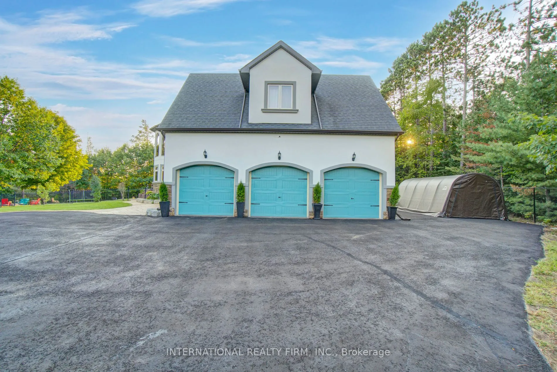 6 Pinehurst Lane