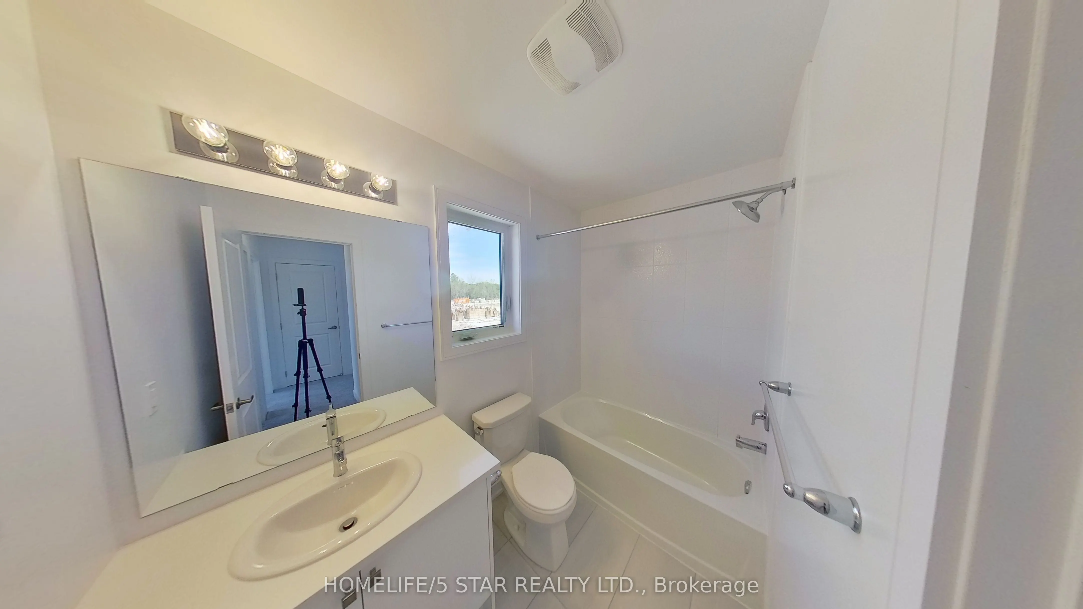 133 Blue Forest Crescent