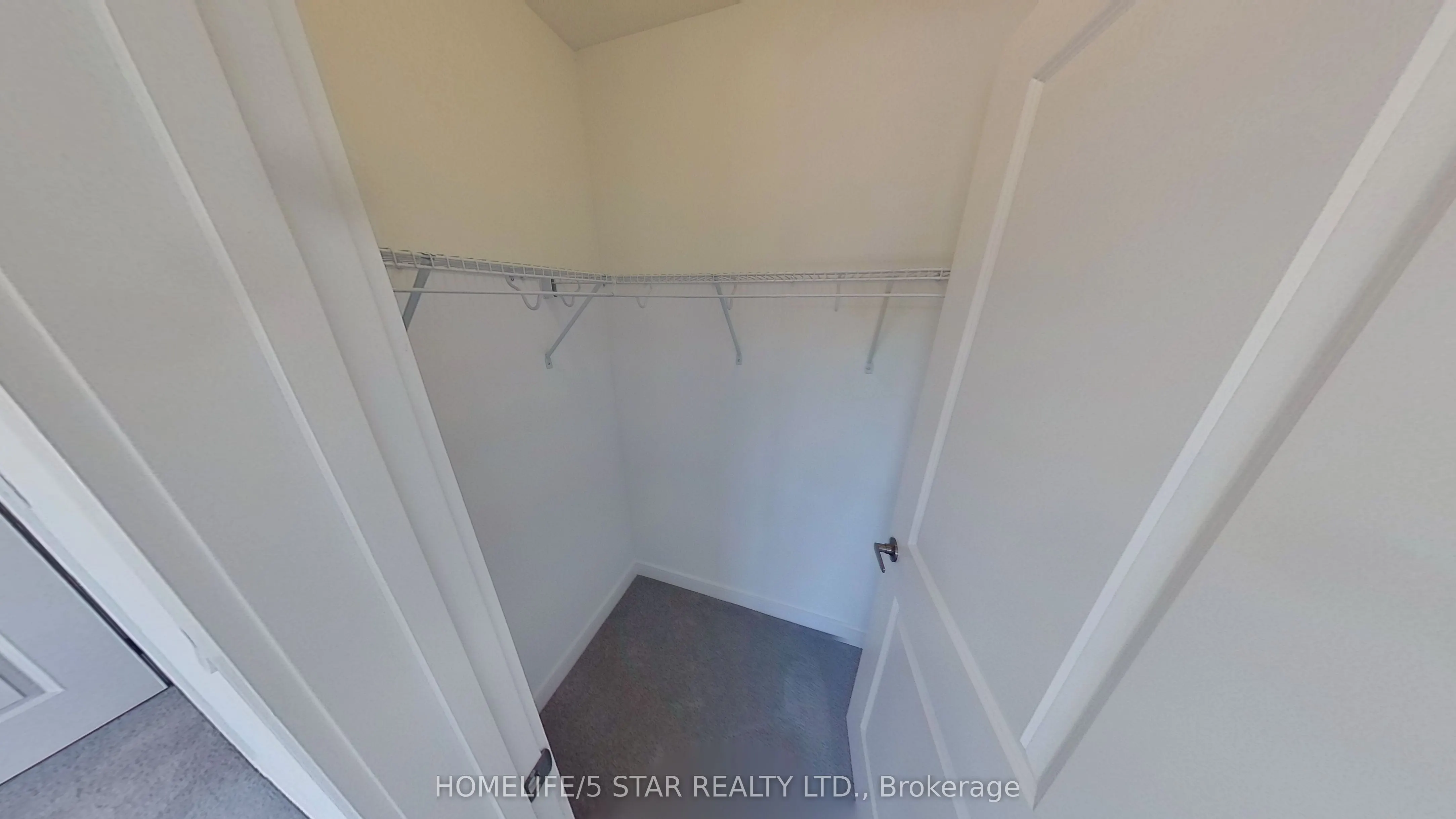 133 Blue Forest Crescent