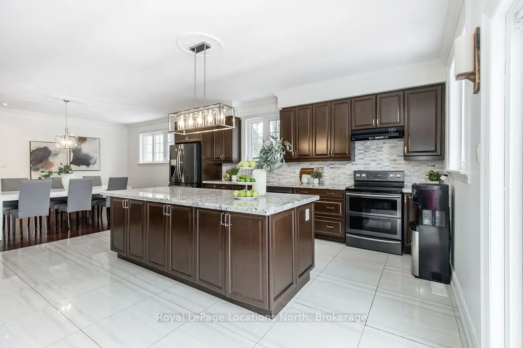 54 ROYAL BEECH Drive