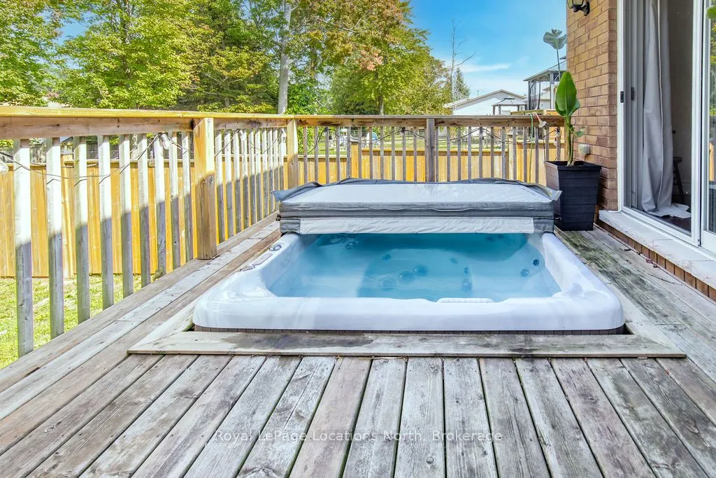 54 ROYAL BEECH Drive