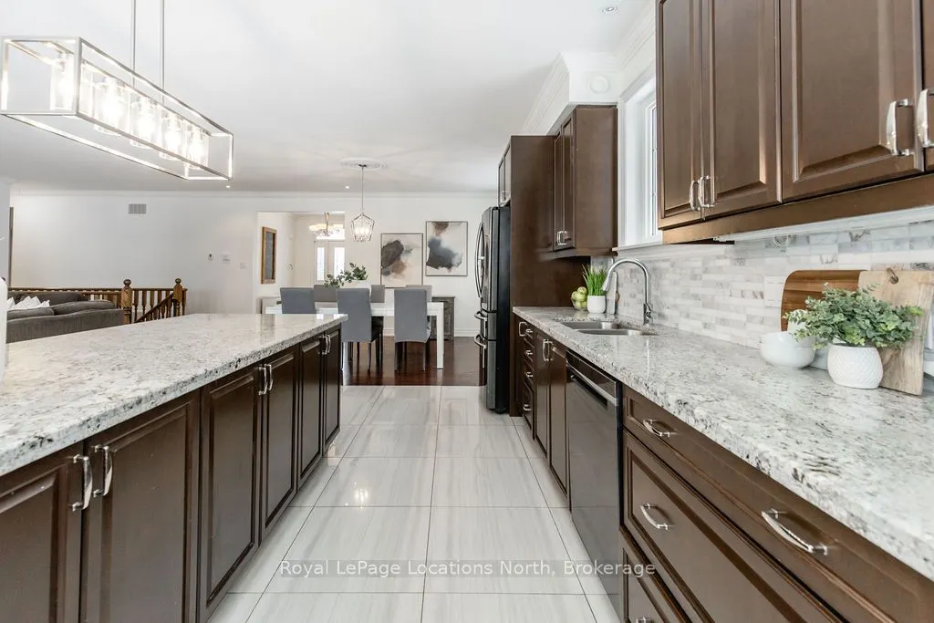 54 ROYAL BEECH Drive