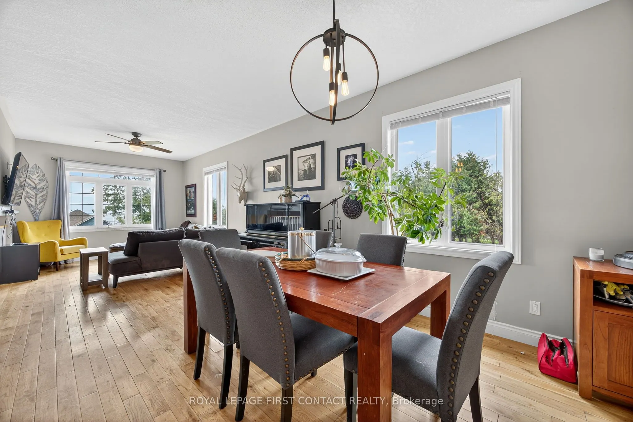 2258 Lakeshore Road E