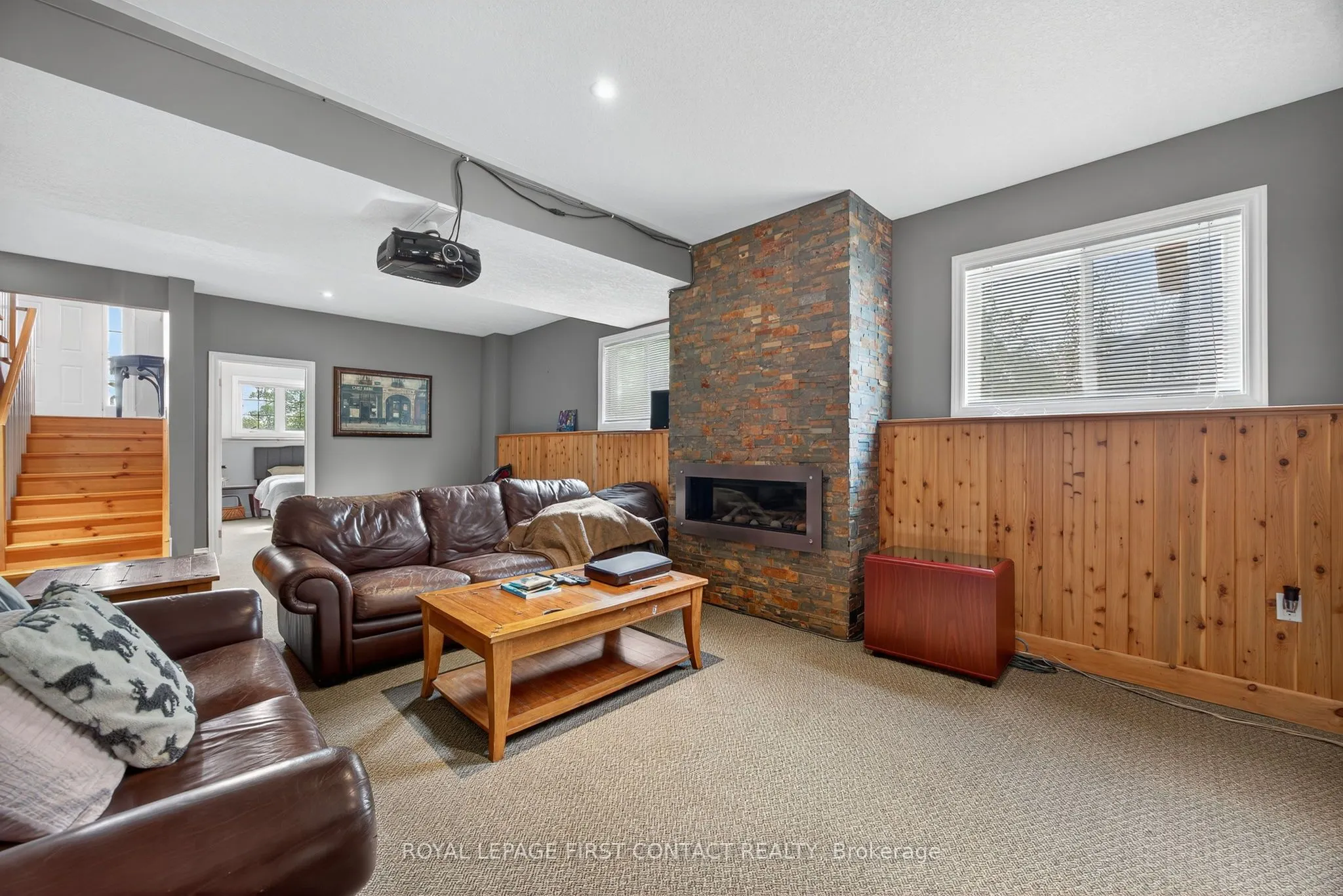 2258 Lakeshore Road E