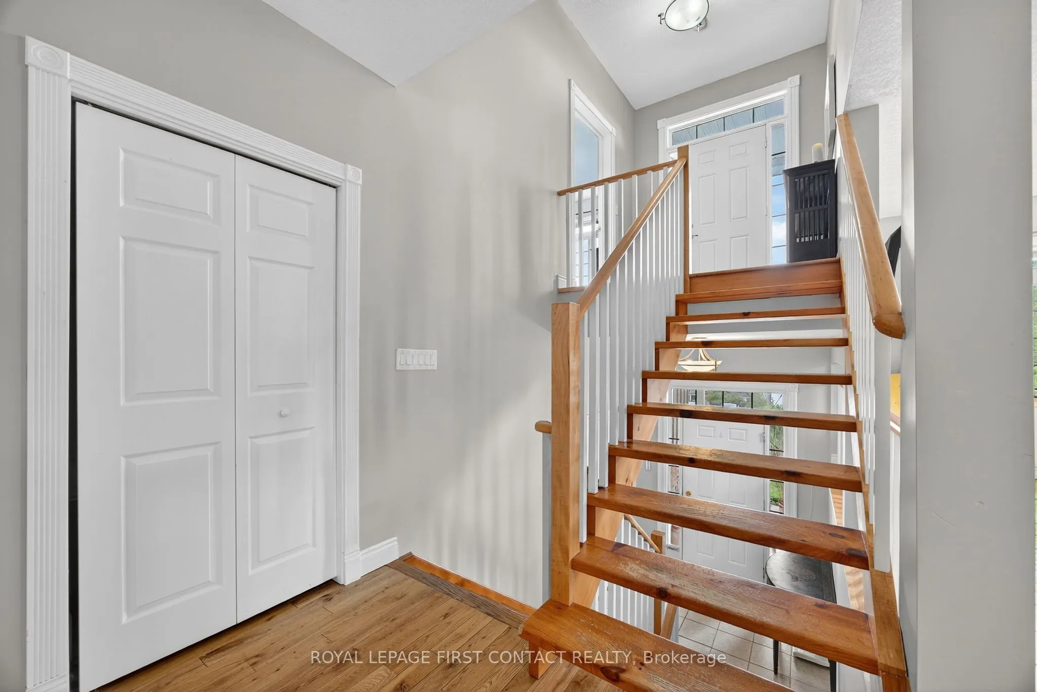 2258 Lakeshore Road E