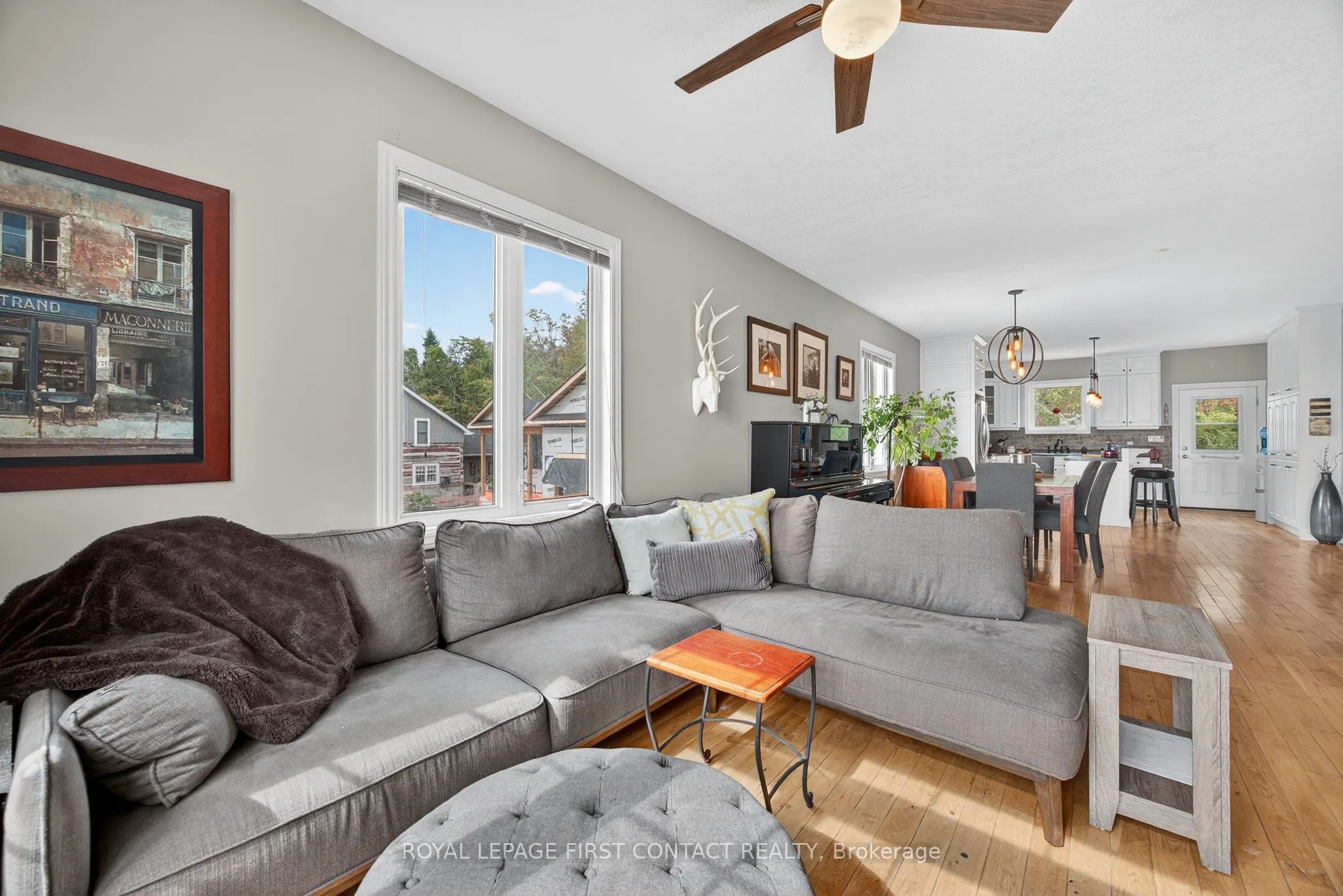 2258 Lakeshore Road E