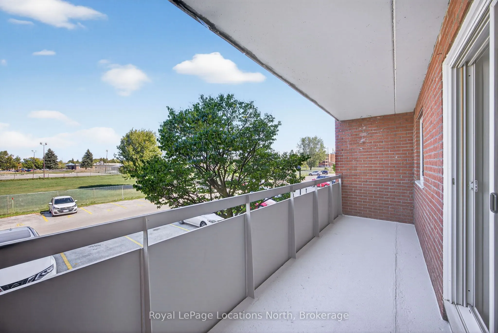 460 Ontario Street, #209