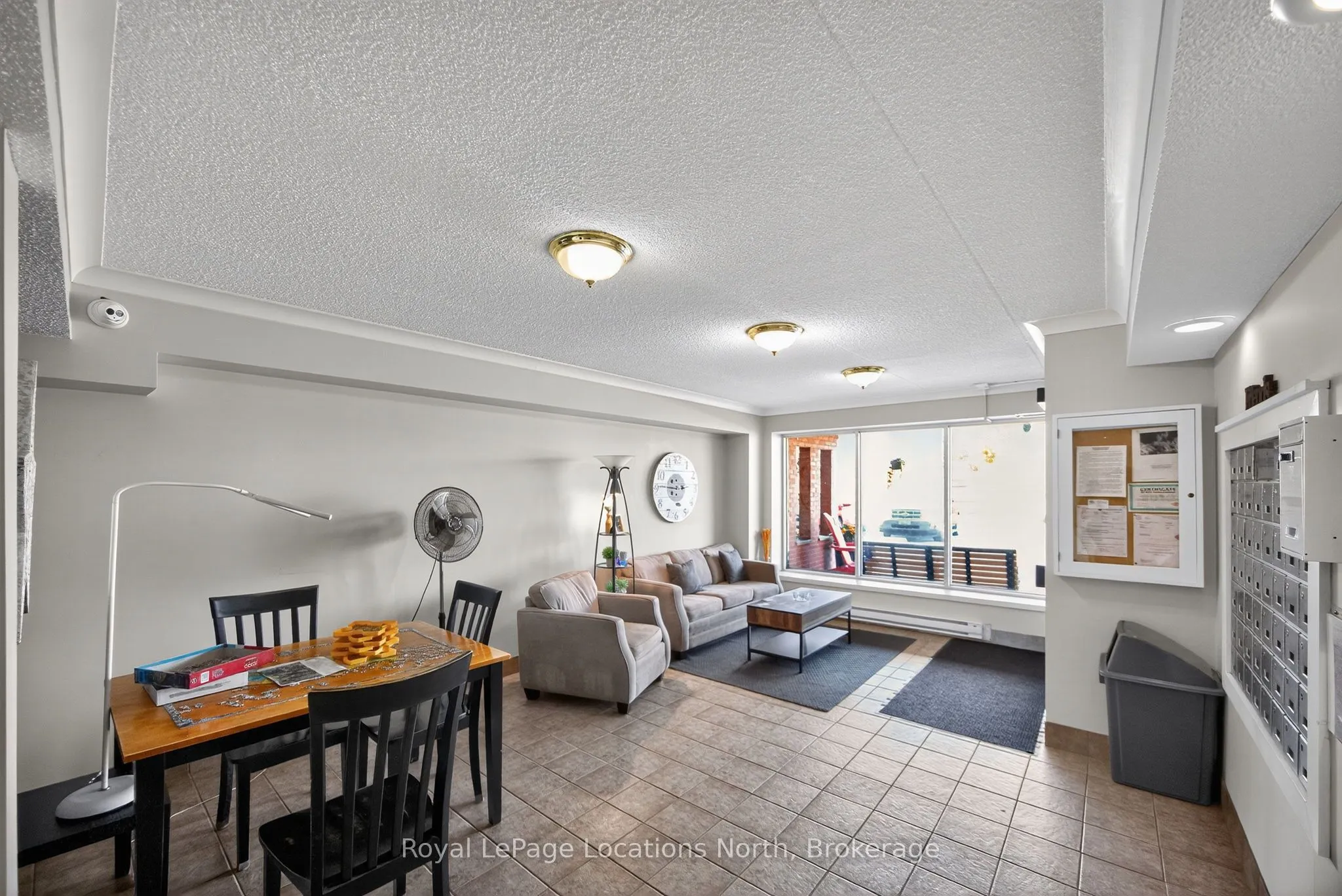 460 Ontario Street, #209