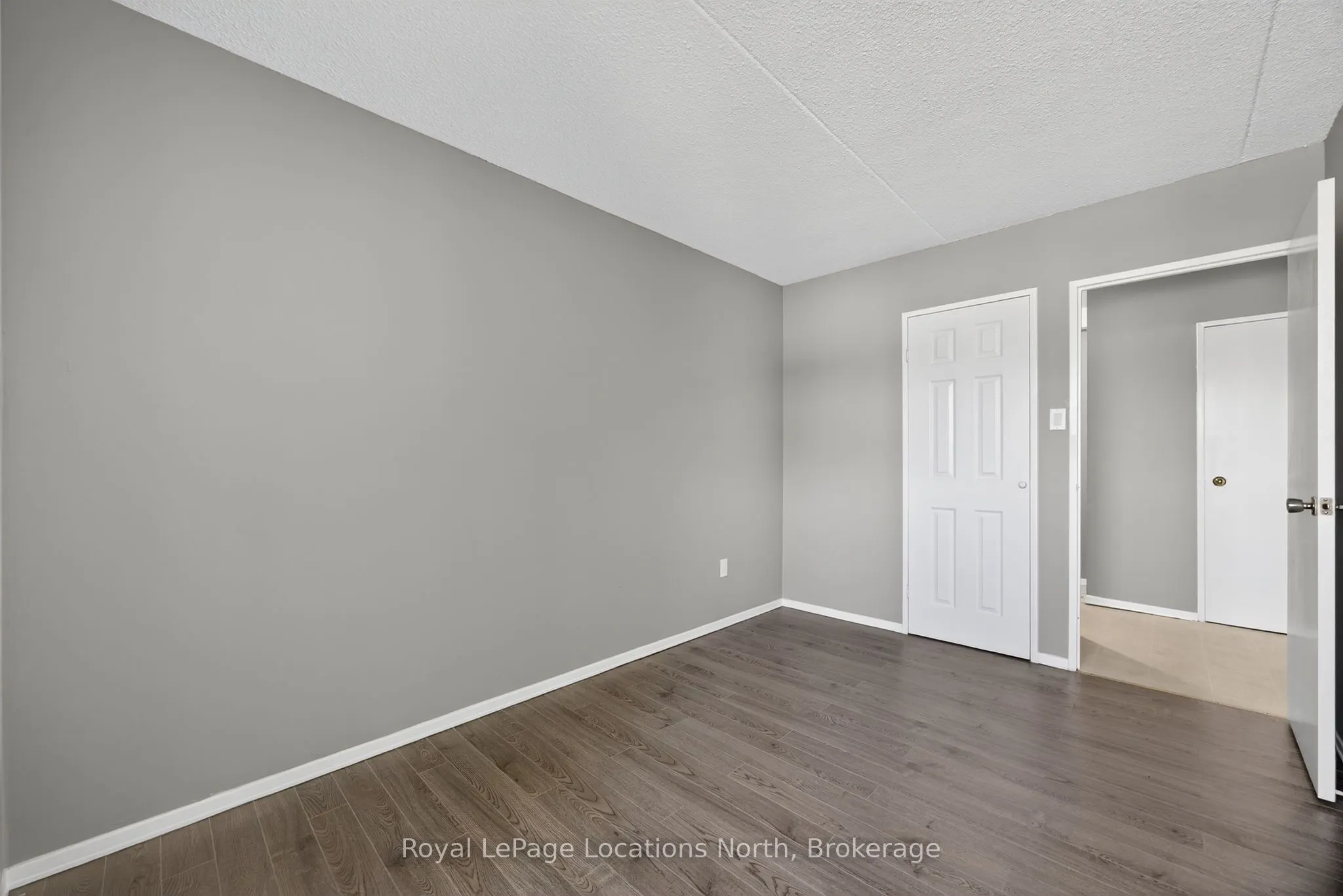 460 Ontario Street, #209