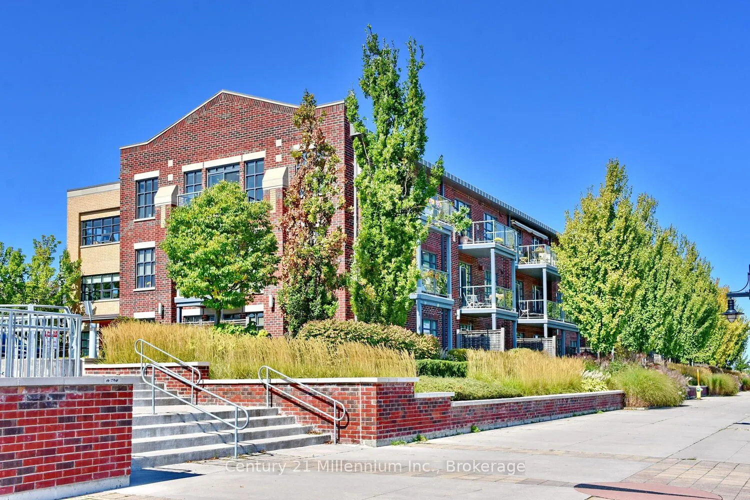 1 Shipyard Lane, #208