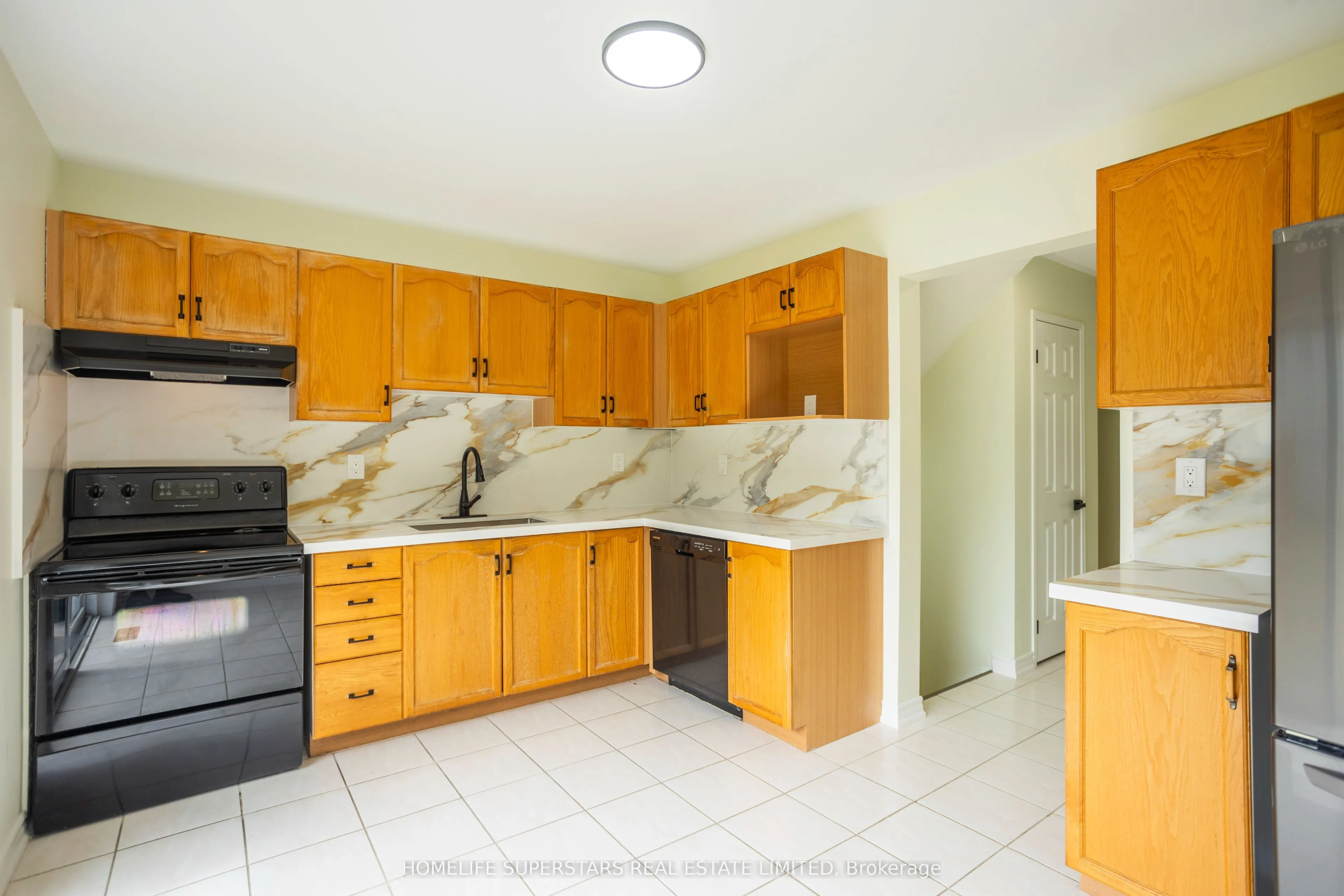 13 Draper Crescent