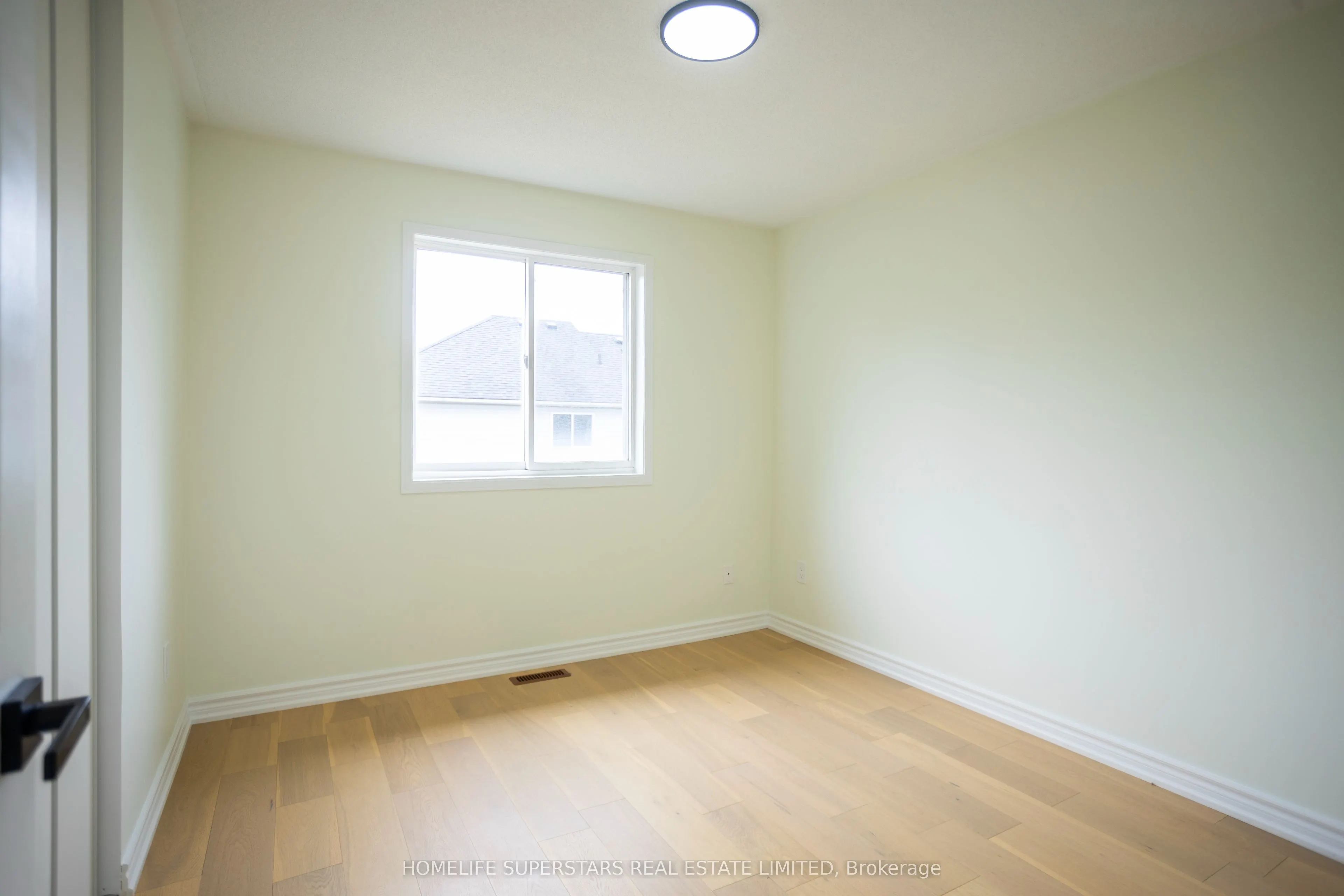 13 Draper Crescent