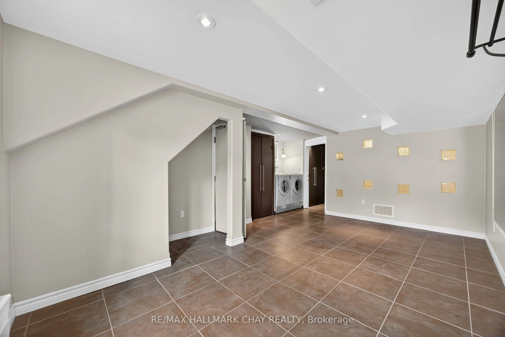 151 Berczy Street