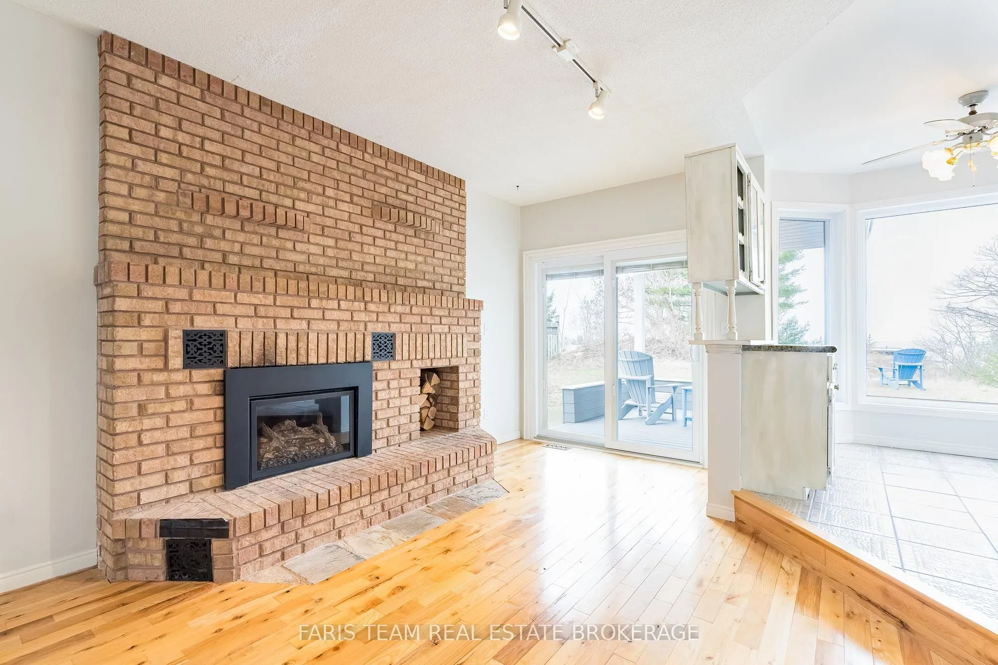 8 Glen Forest Trail