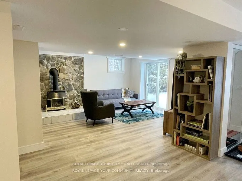 329 Robins Point Road