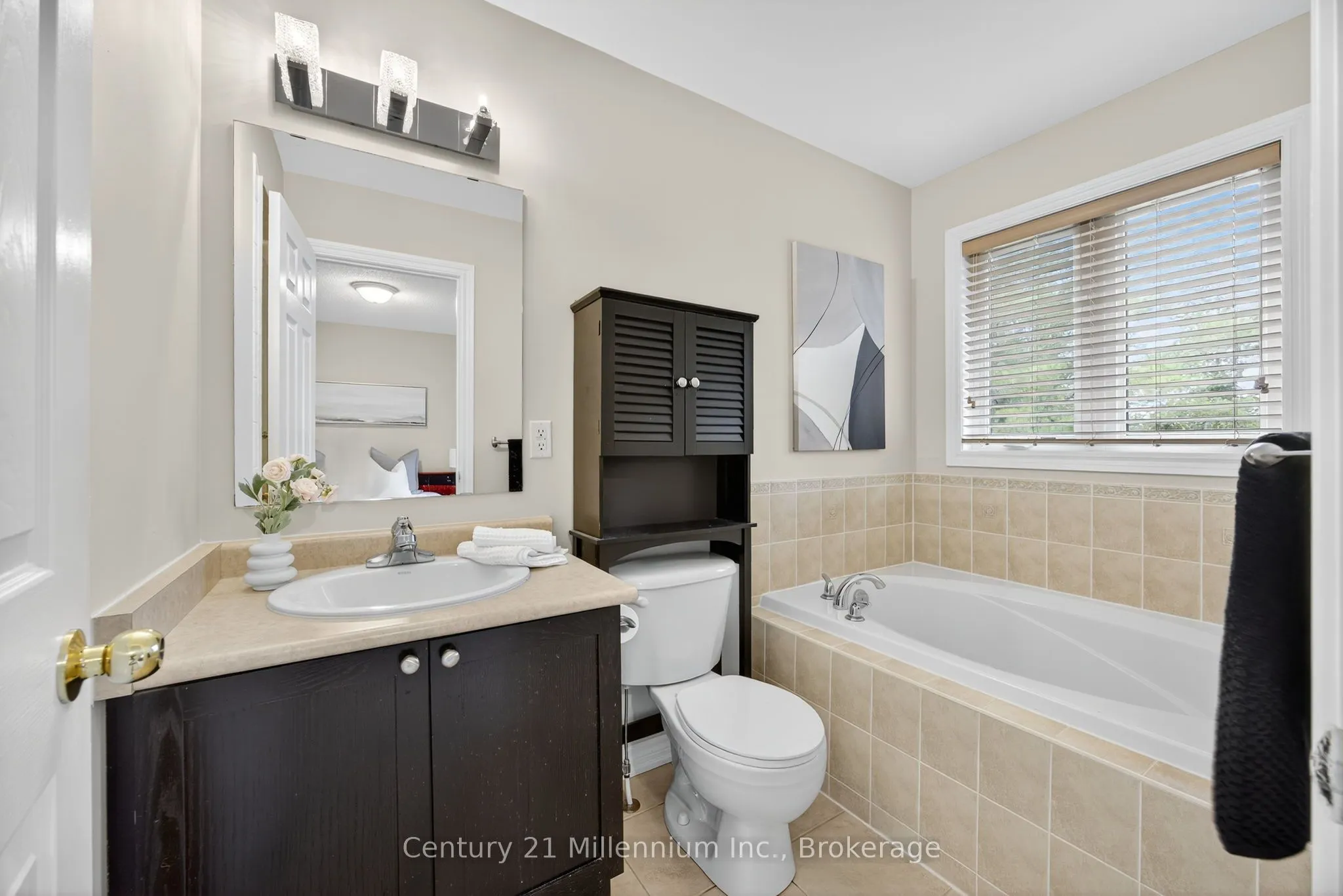 45 Red Pine Crescent