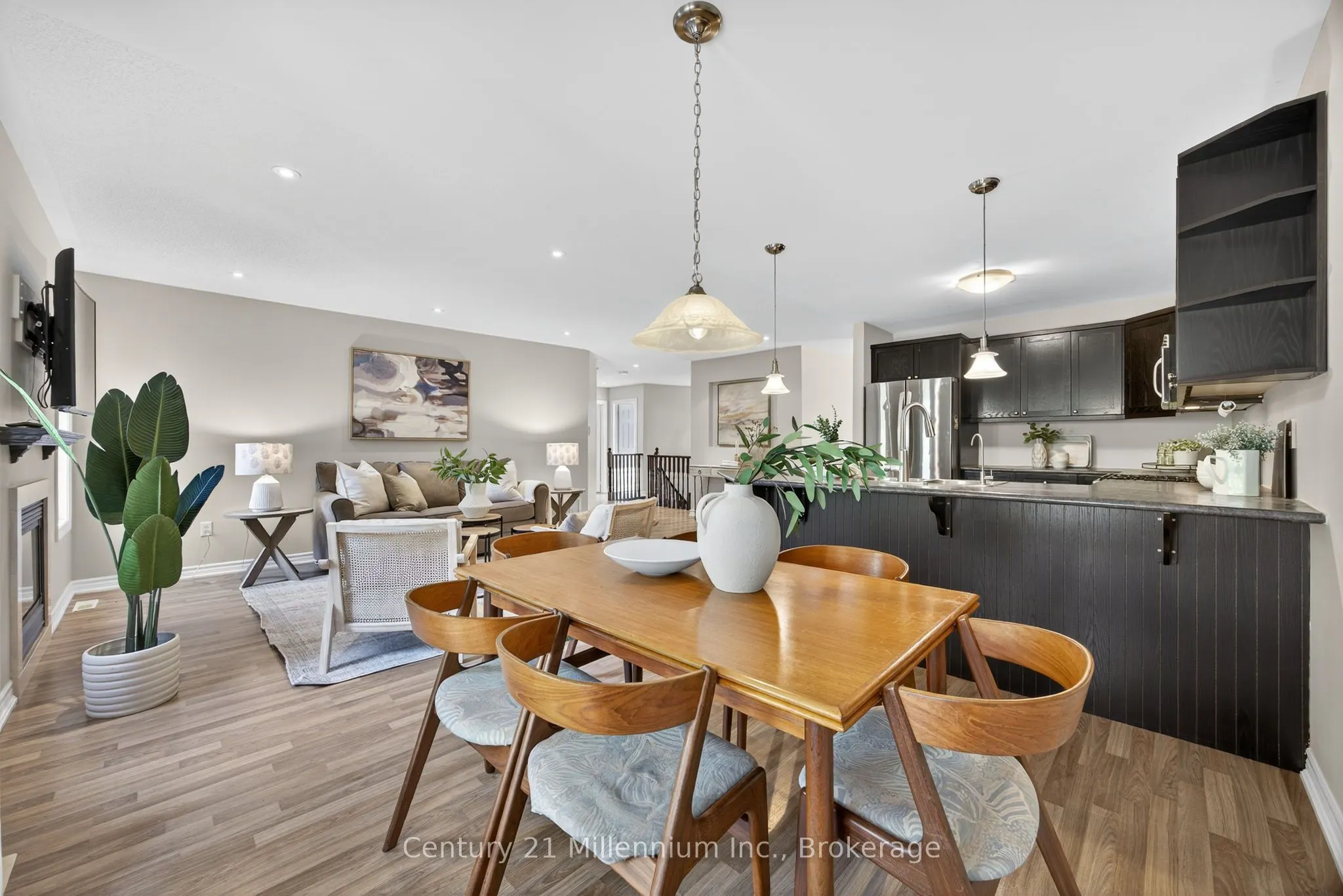 45 Red Pine Crescent