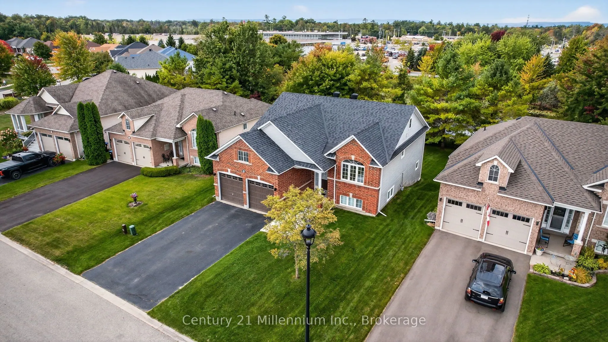 45 Red Pine Crescent