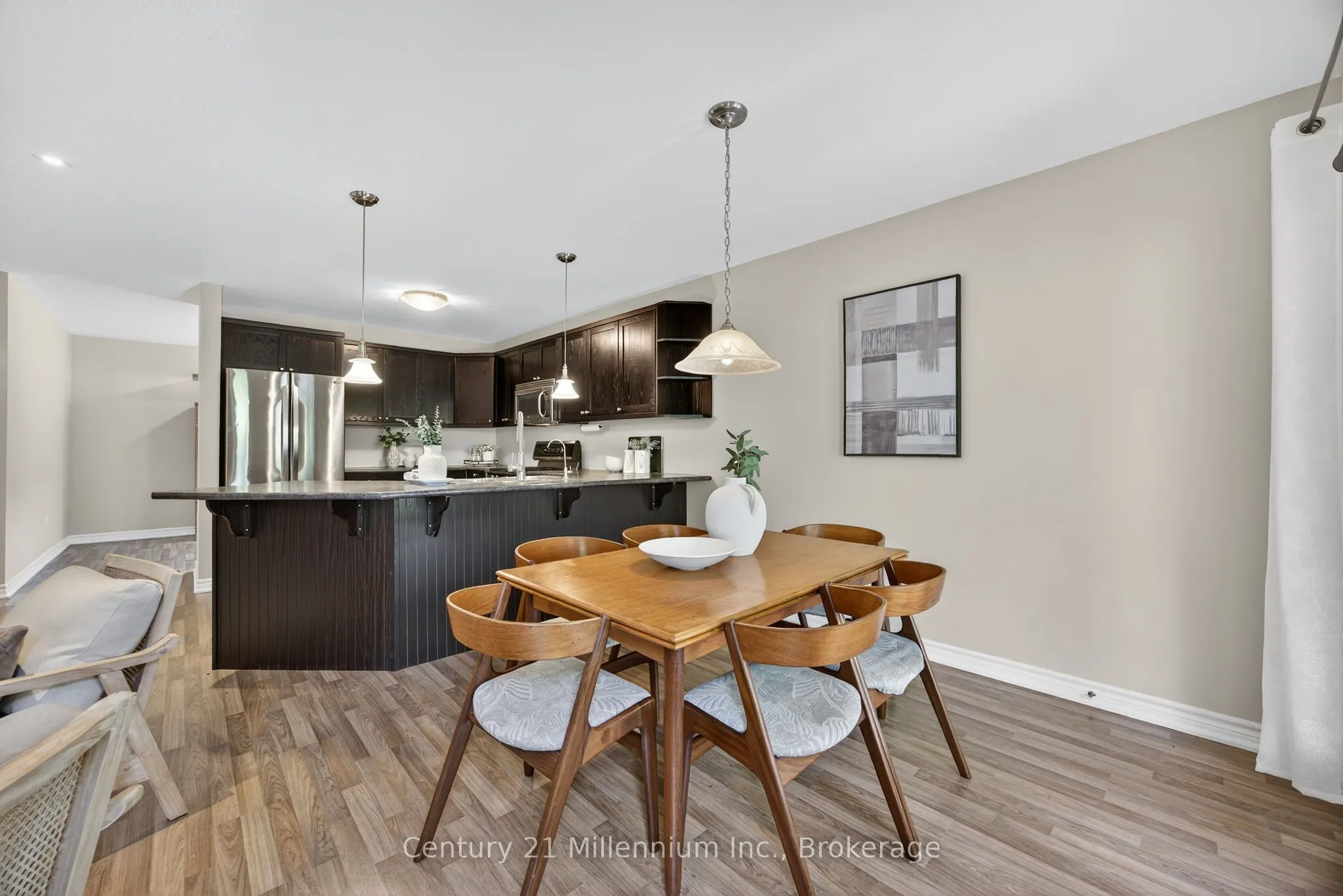 45 Red Pine Crescent