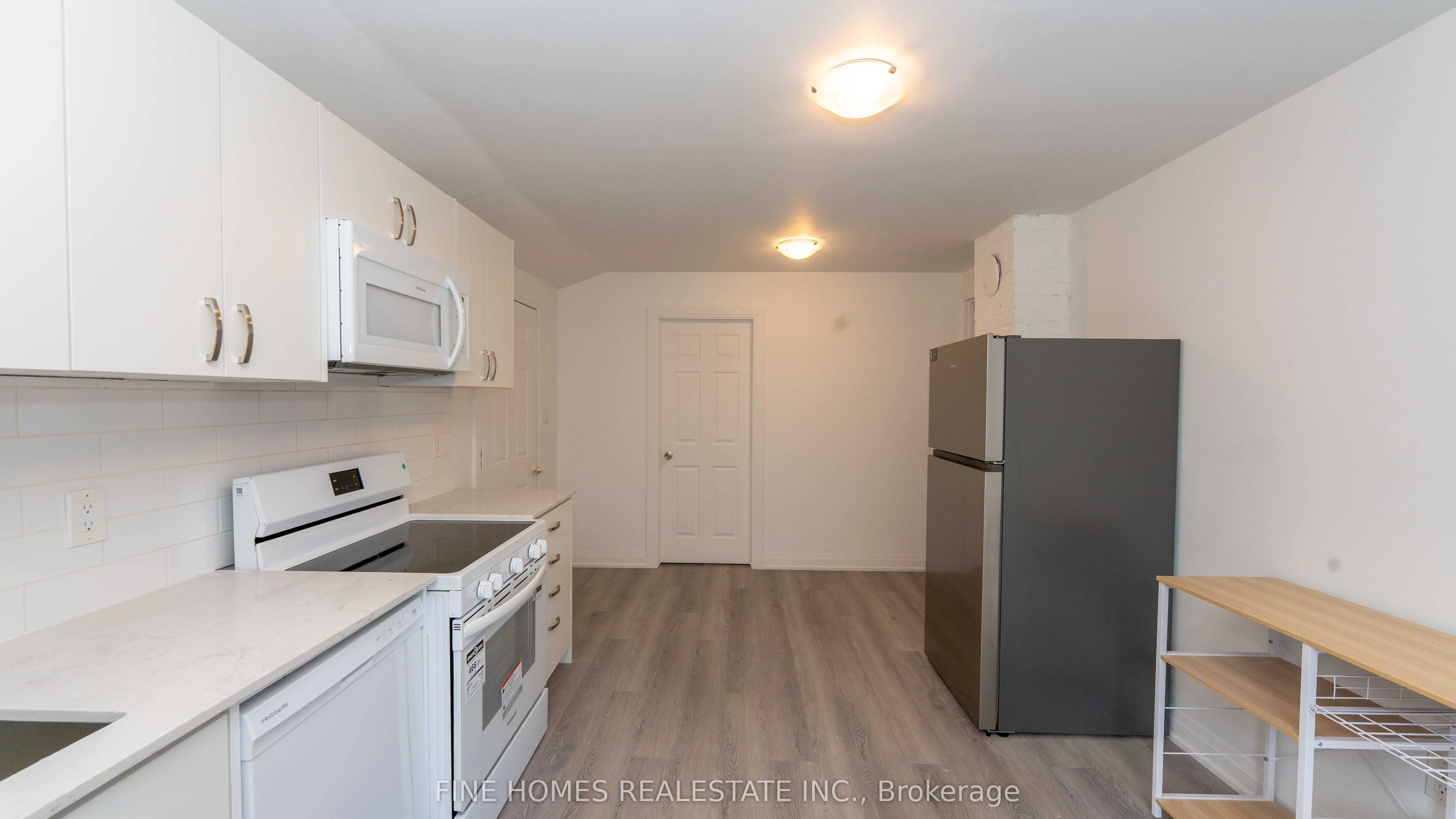 119 Albert Street S