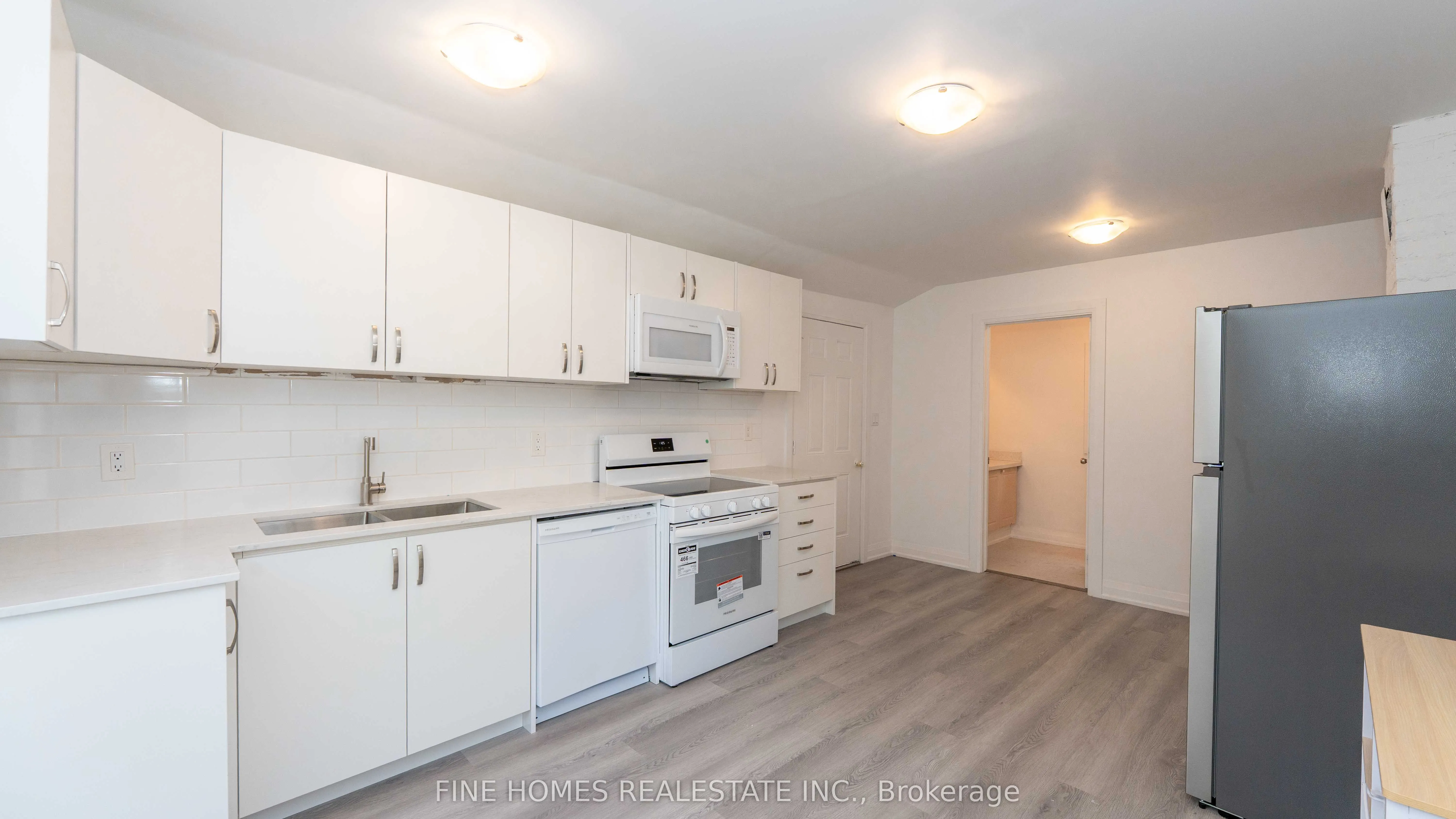 119 Albert Street S