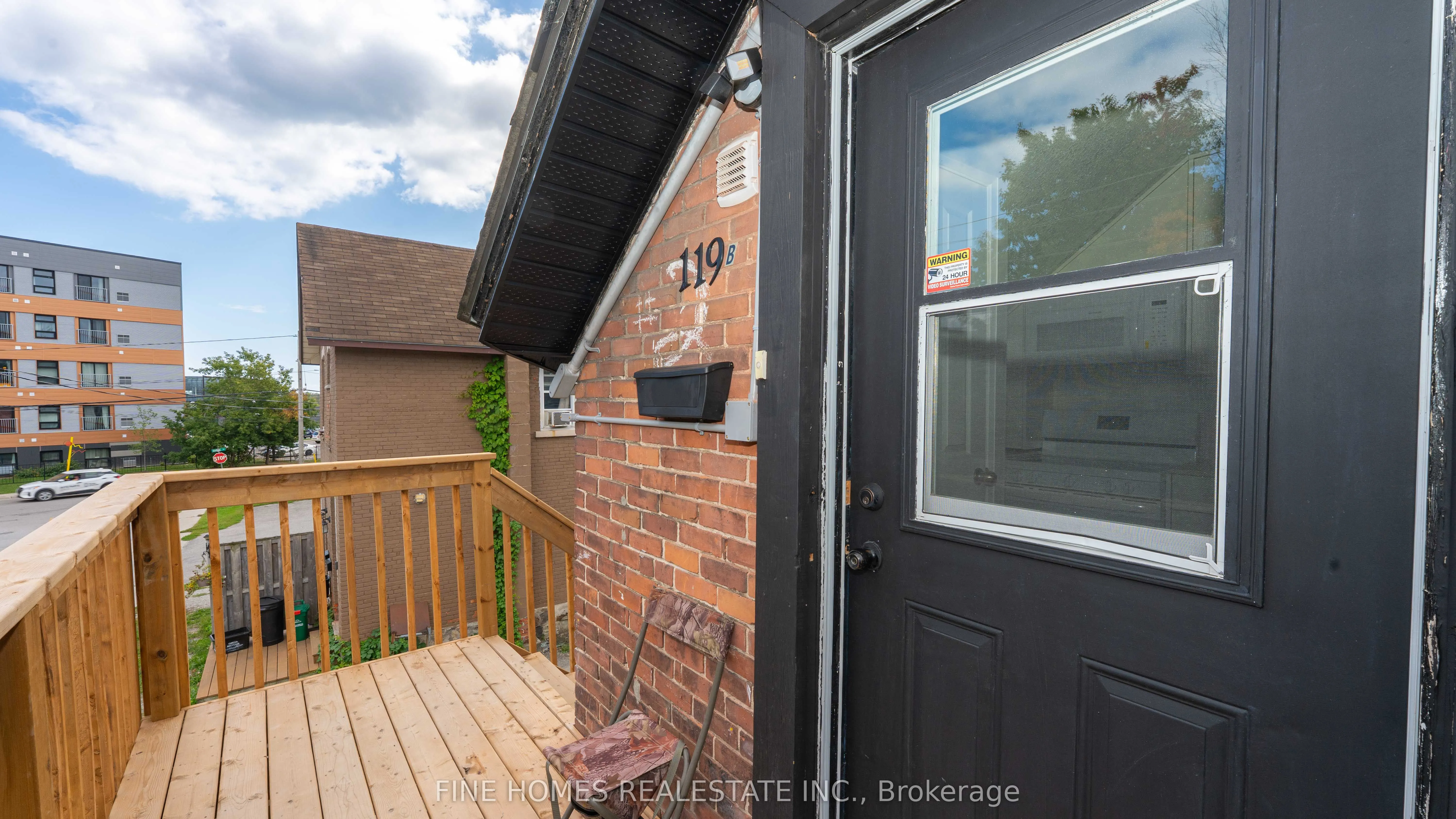 119 Albert Street S