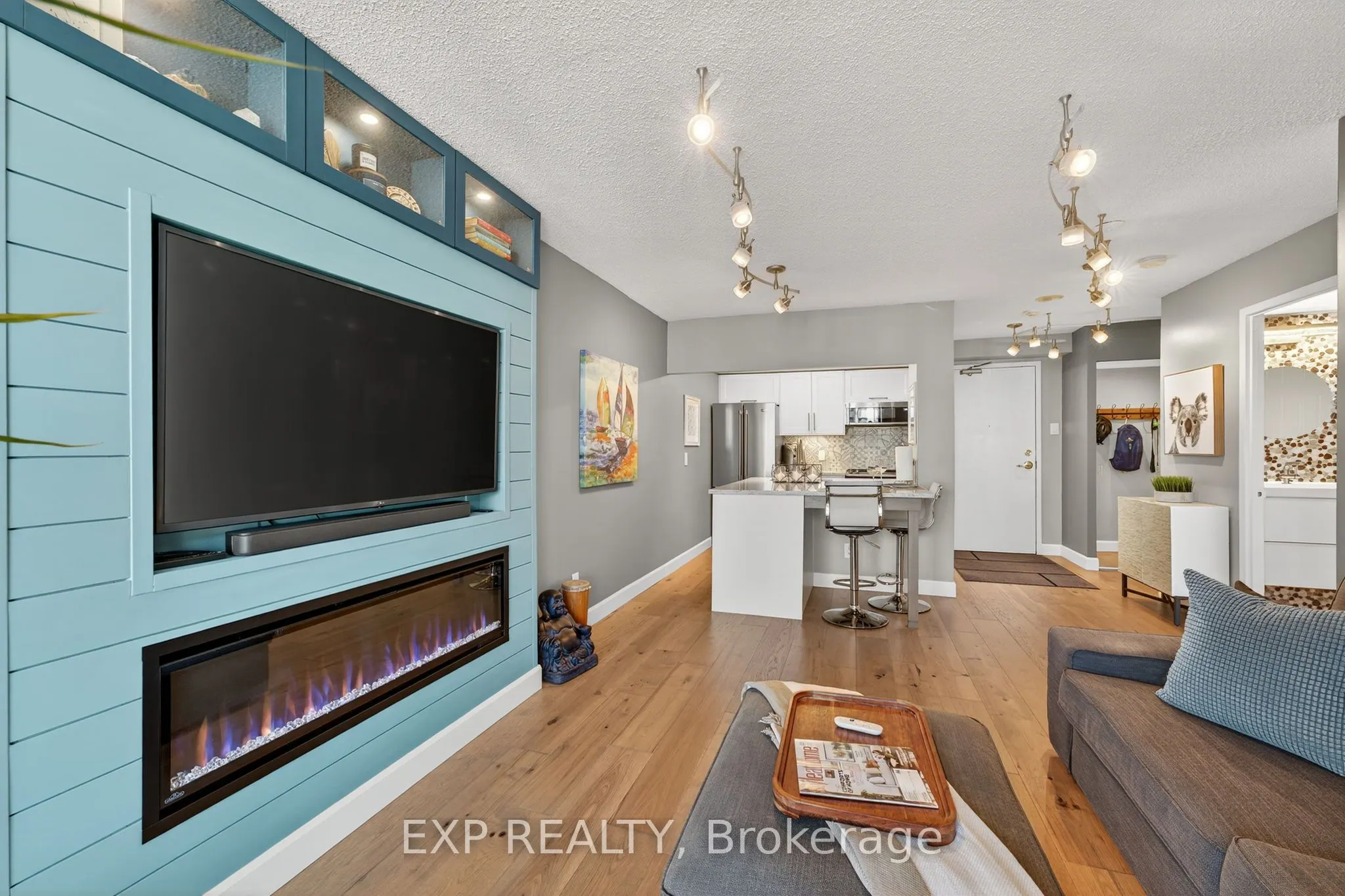 75 Ellen Street, #906