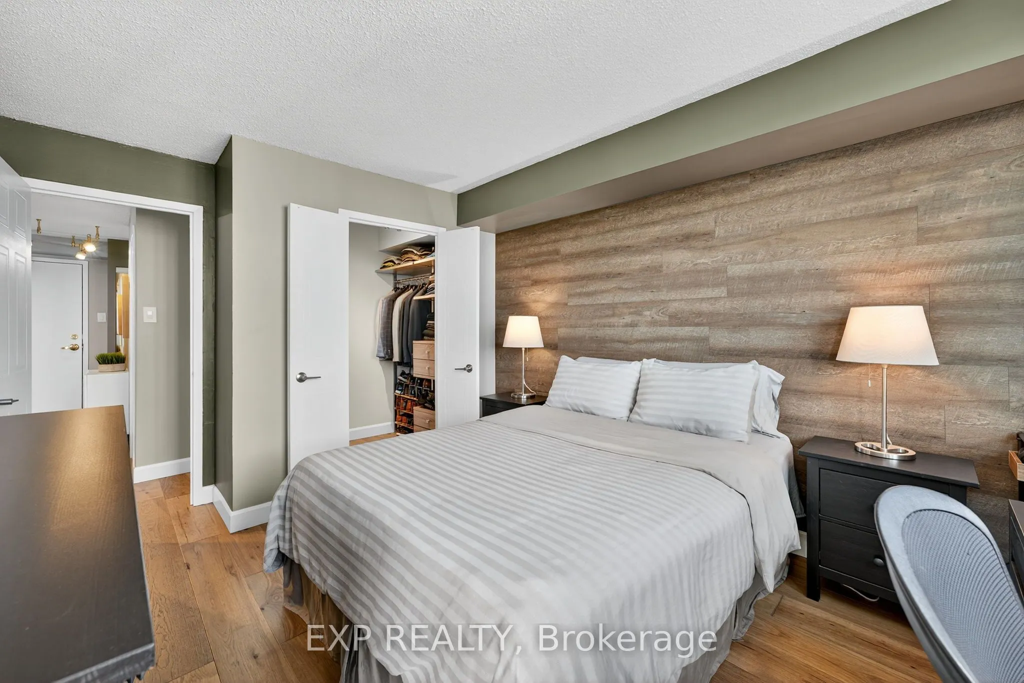 75 Ellen Street, #906