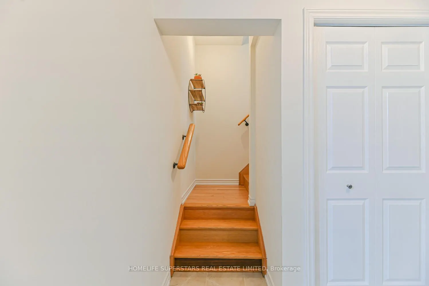 9 Academy Avenue