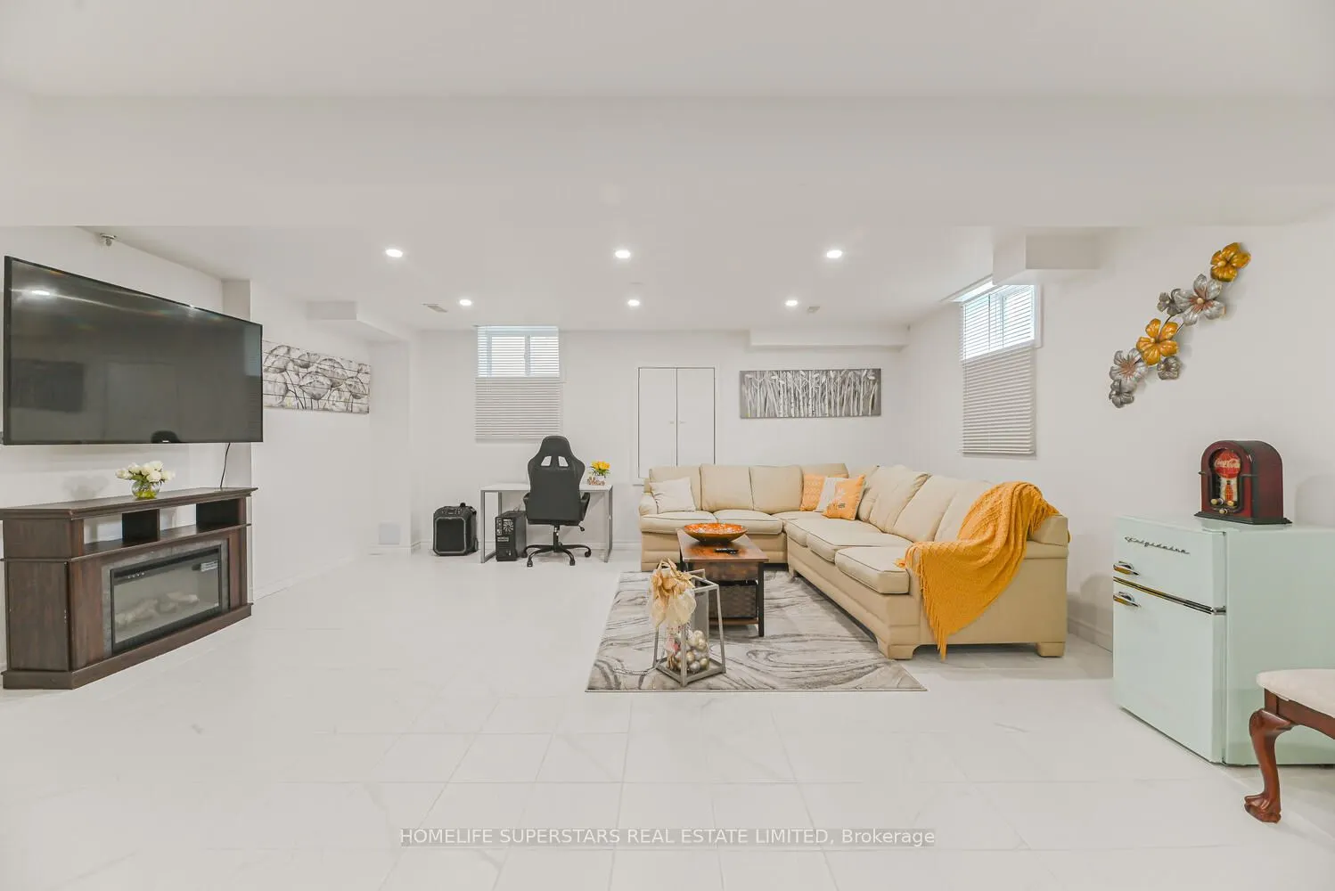 9 Academy Avenue