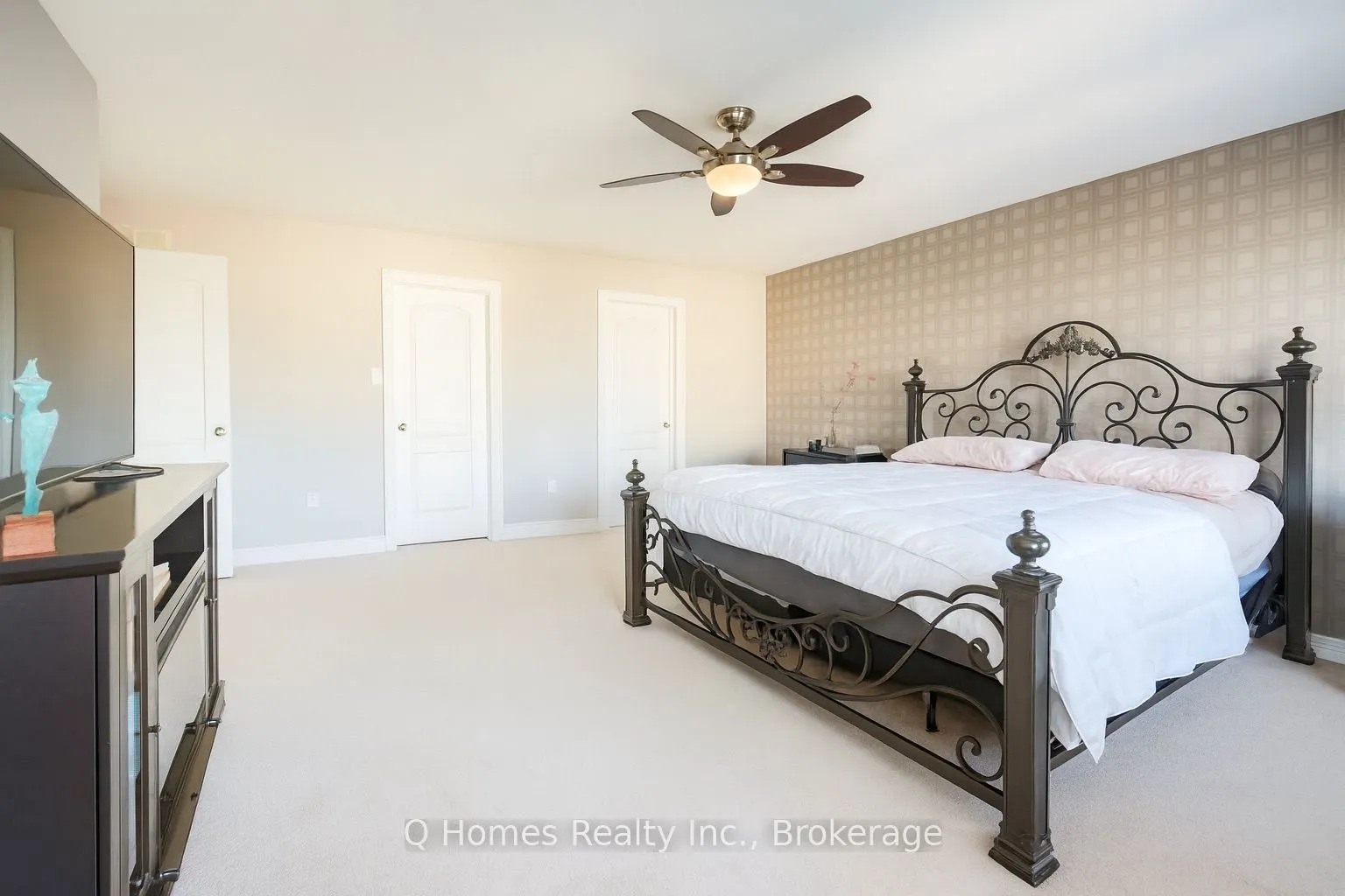 33 Graihawk Drive