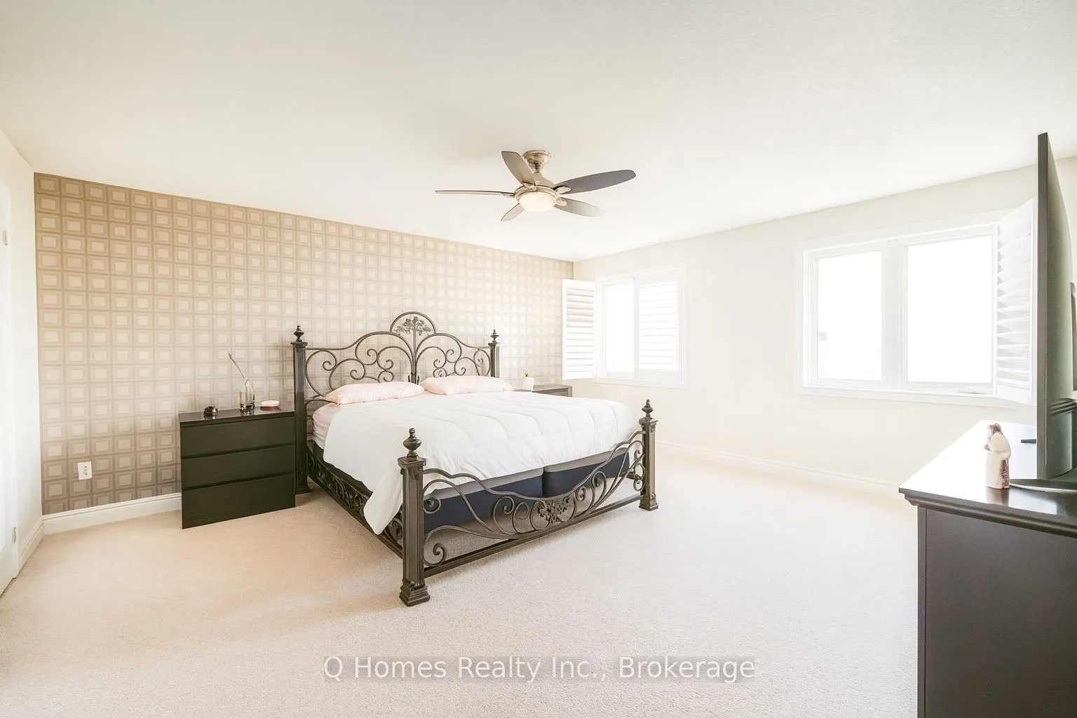 33 Graihawk Drive