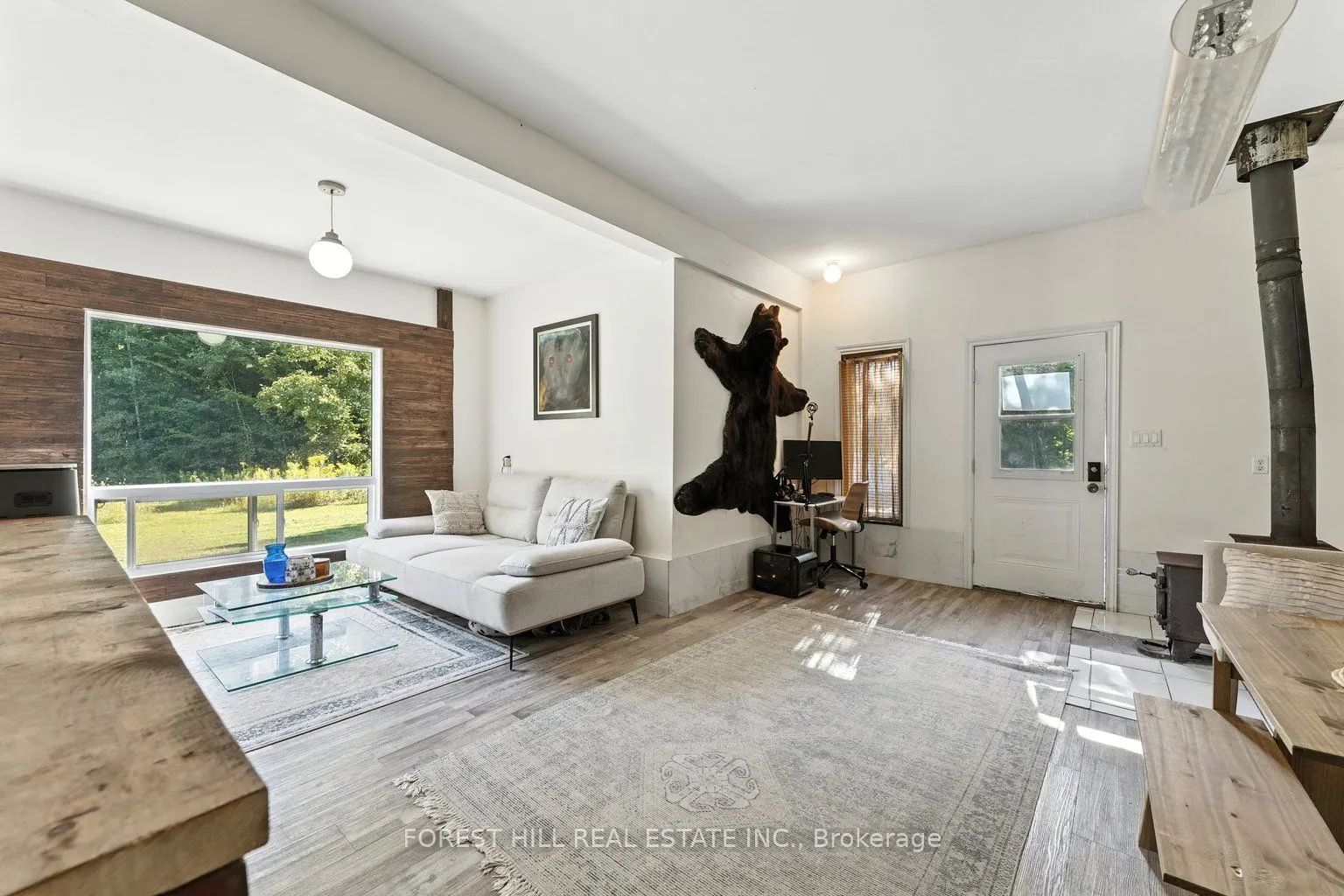 590 Lafontaine Road E