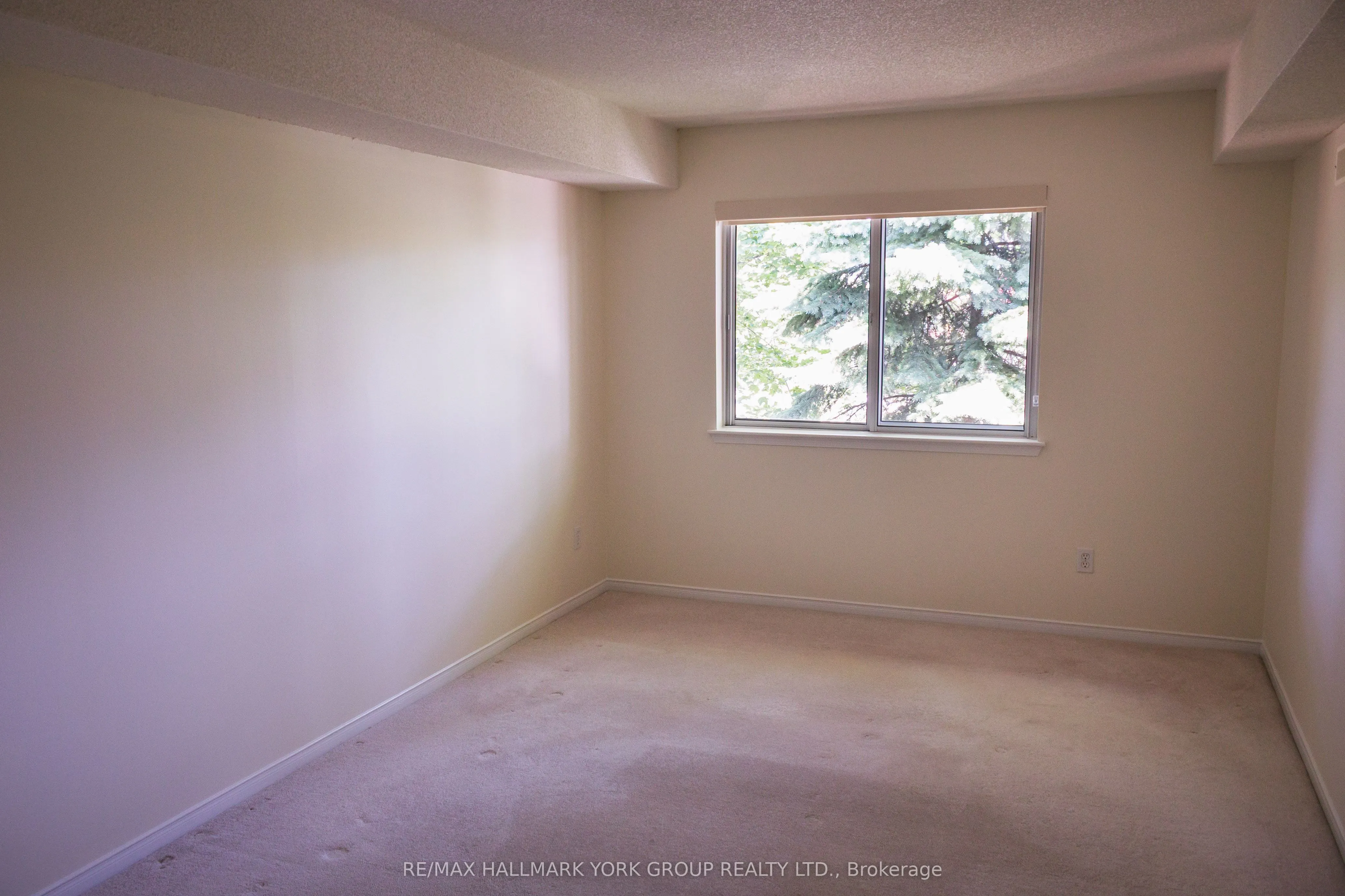 143 Edgehill Drive, #408