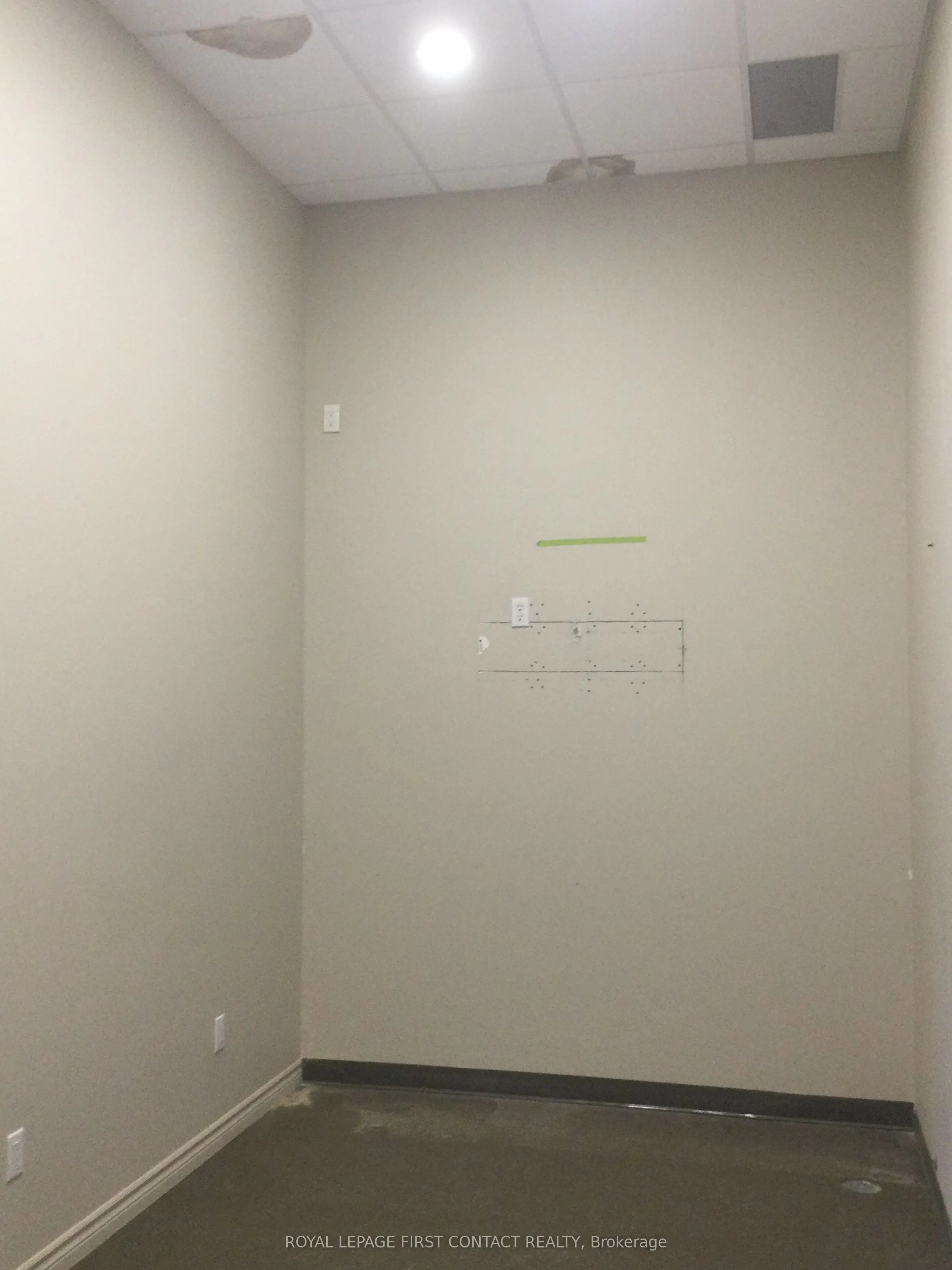 70 Yonge Street S, #2