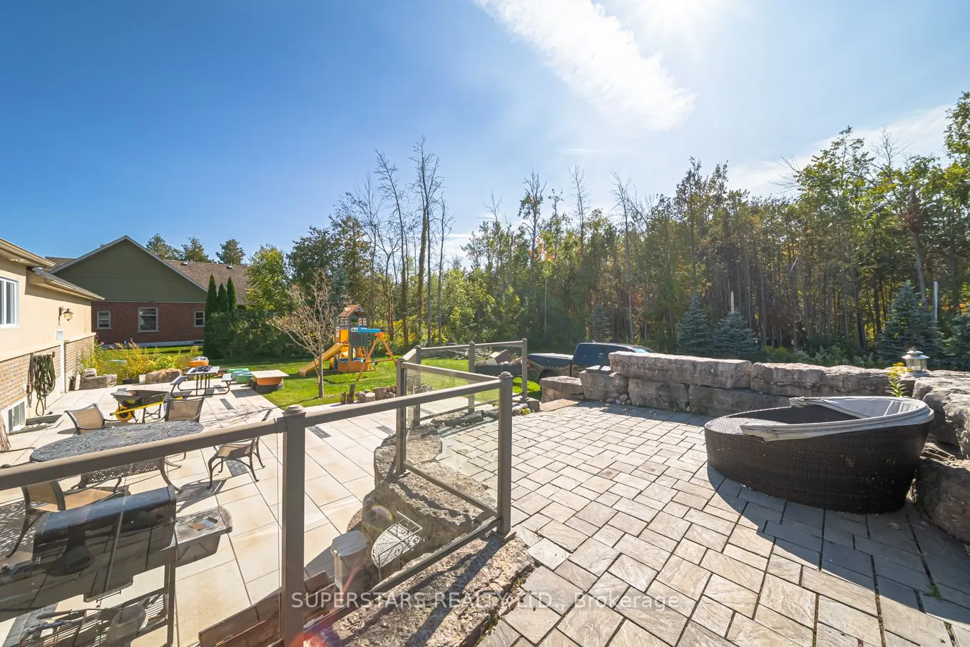36 Red Oak Crescent