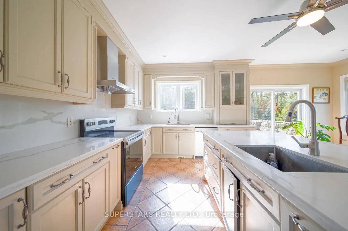 36 Red Oak Crescent
