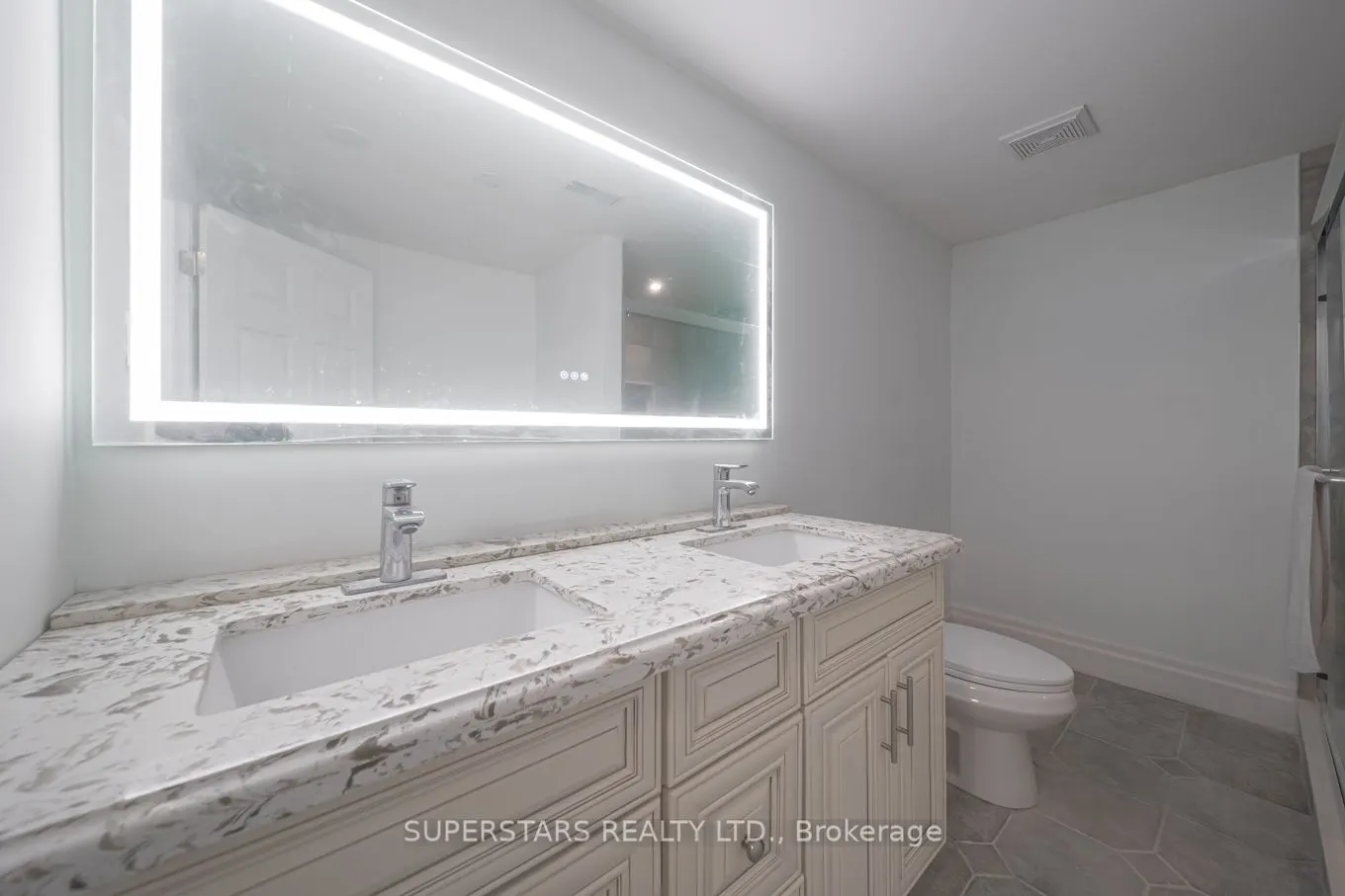 36 Red Oak Crescent