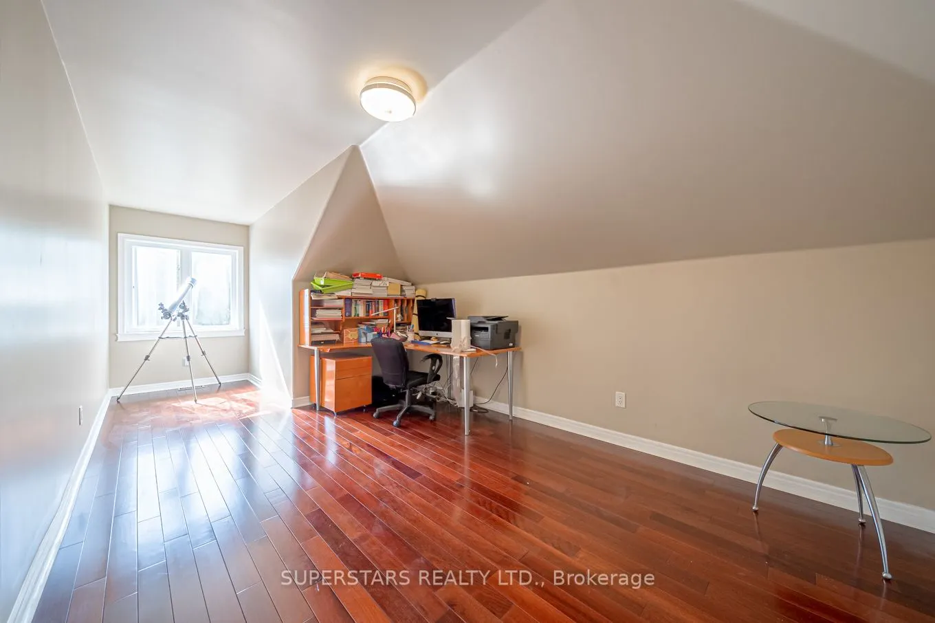 36 Red Oak Crescent