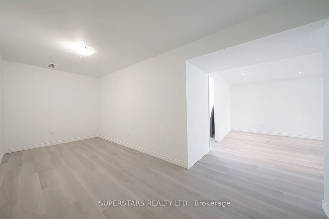 36 Red Oak Crescent
