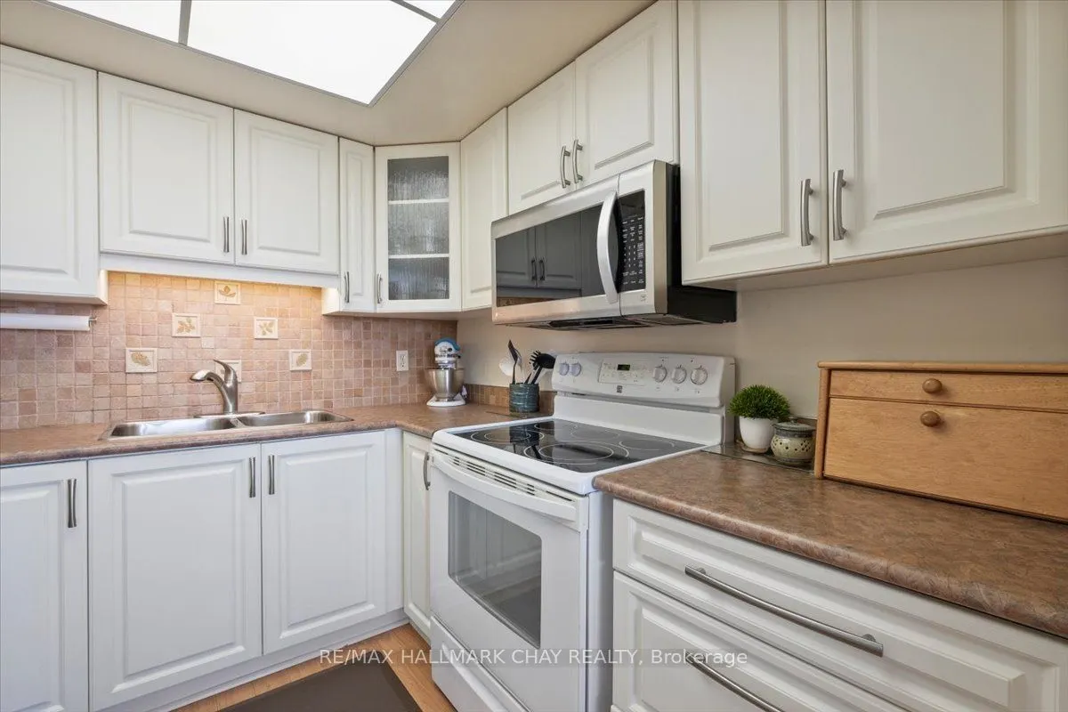 65 Ellen Street, #403