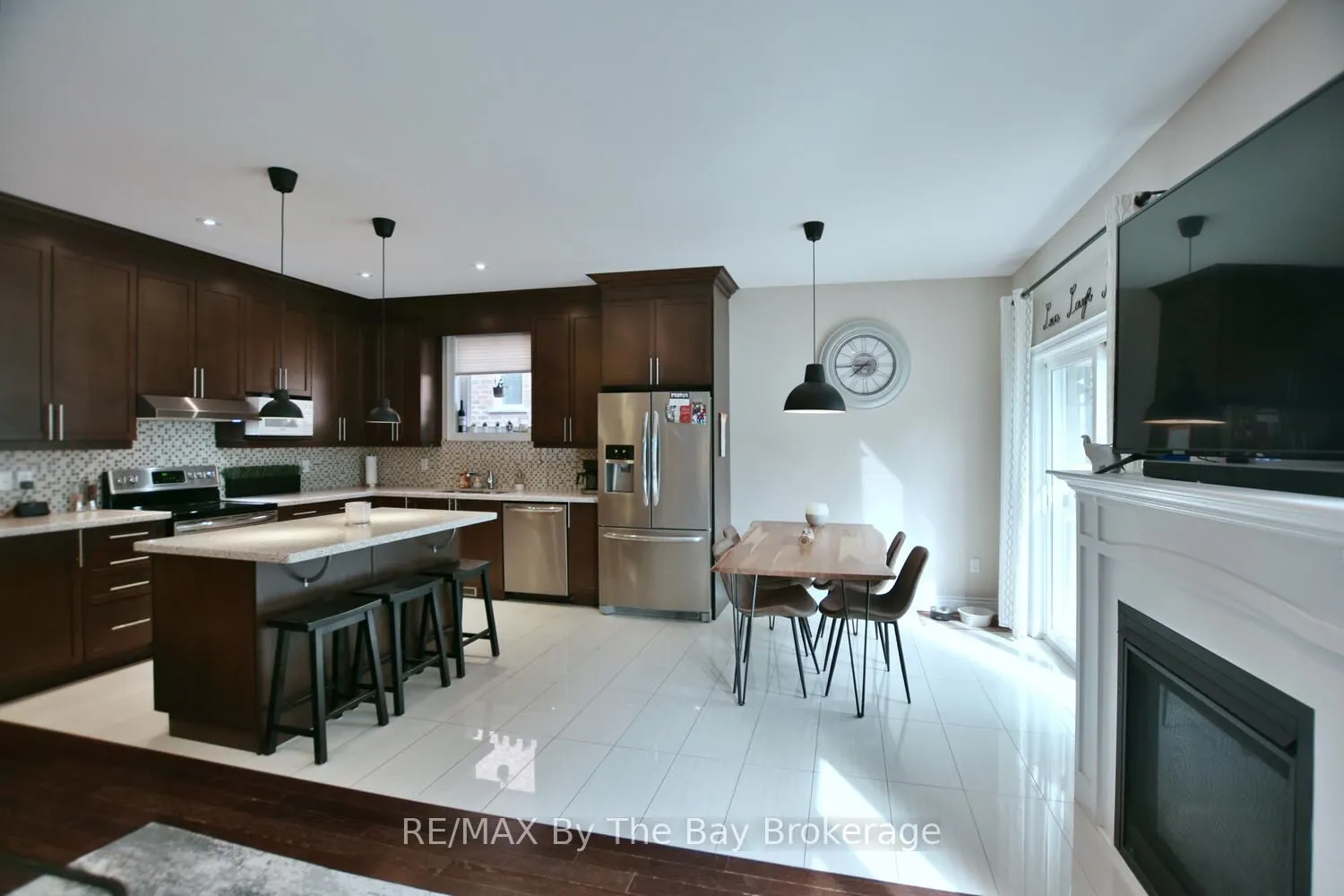71 48th Street S