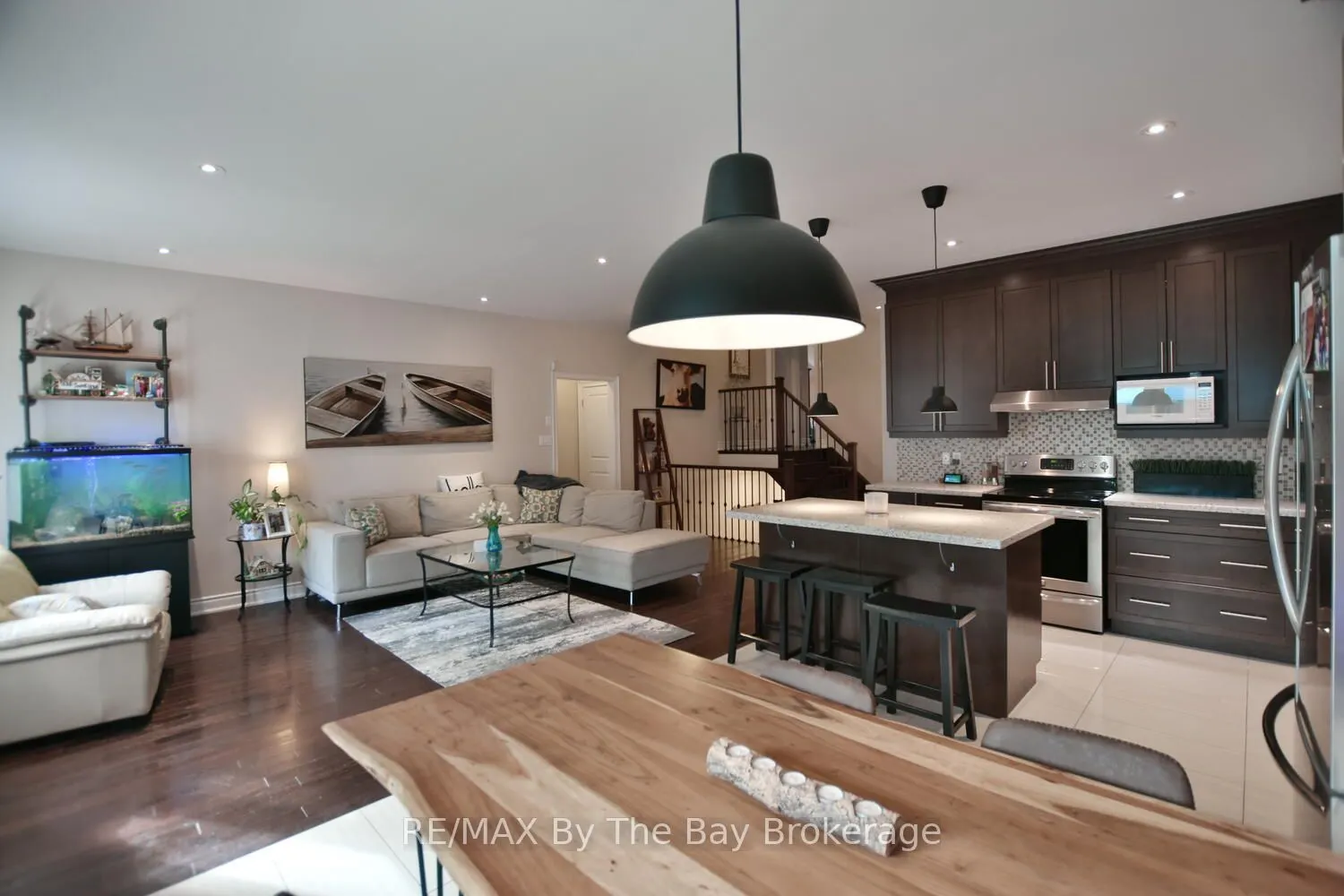 71 48th Street S