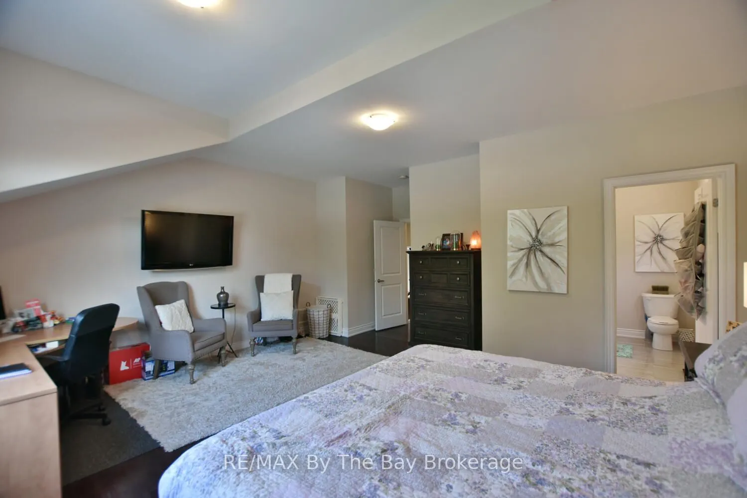71 48th Street S