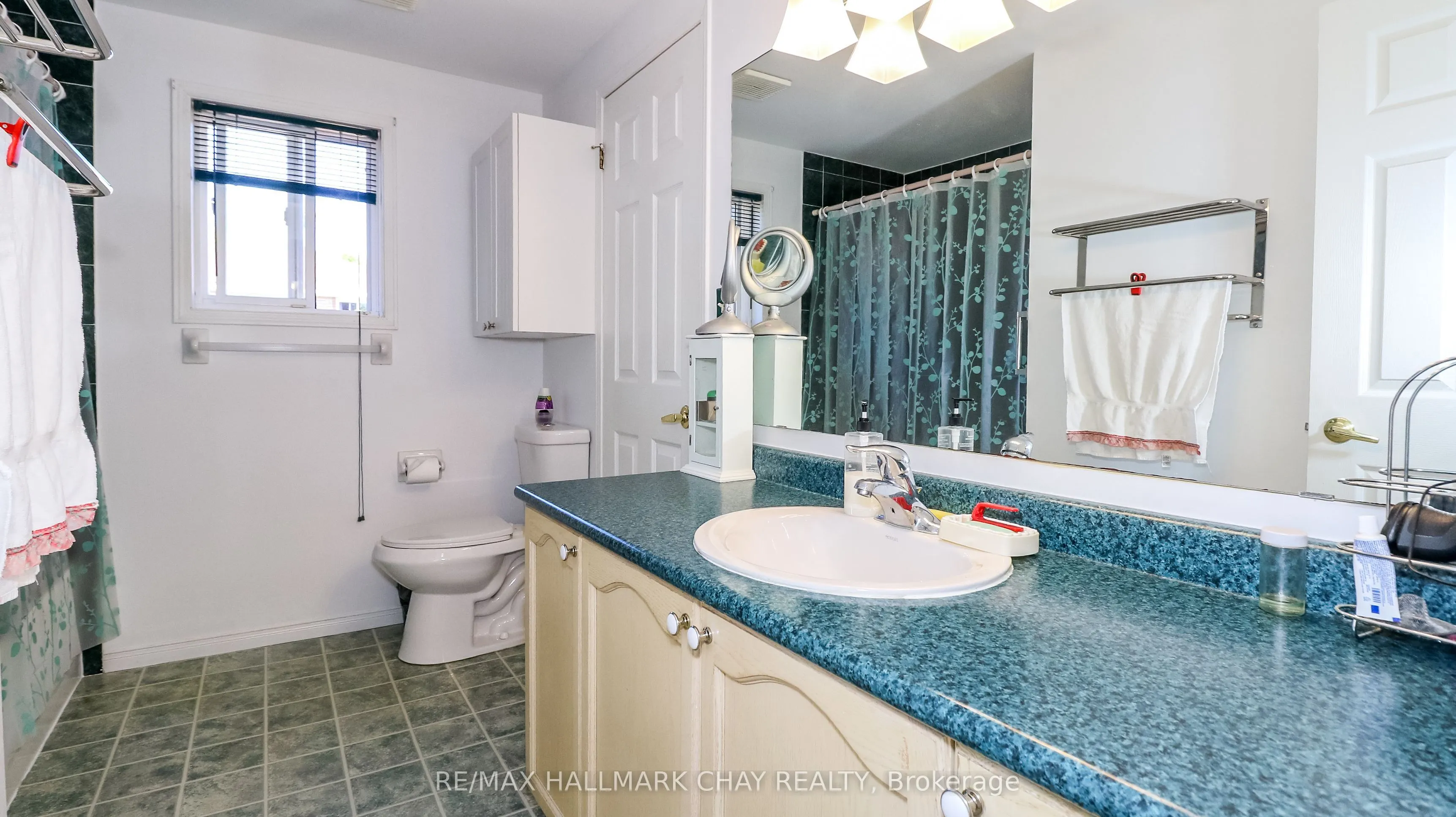 4 Hersey Crescent
