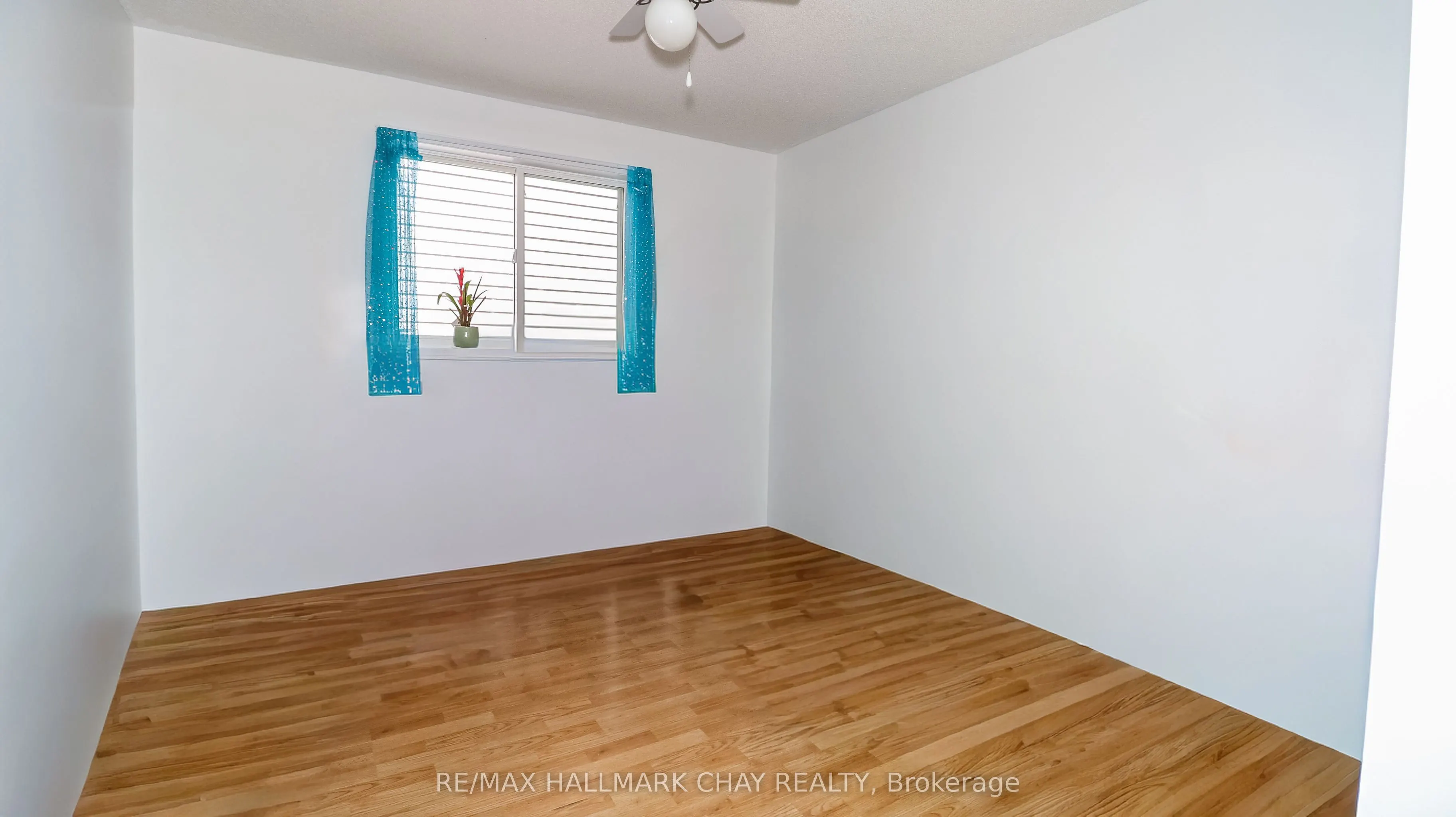 4 Hersey Crescent